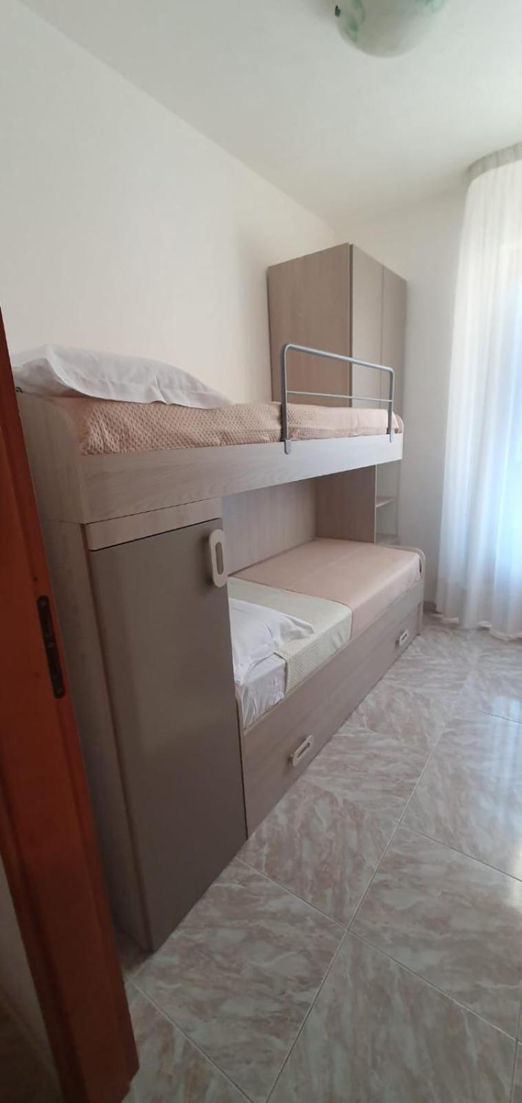 Three-Bedroom House photo 3
