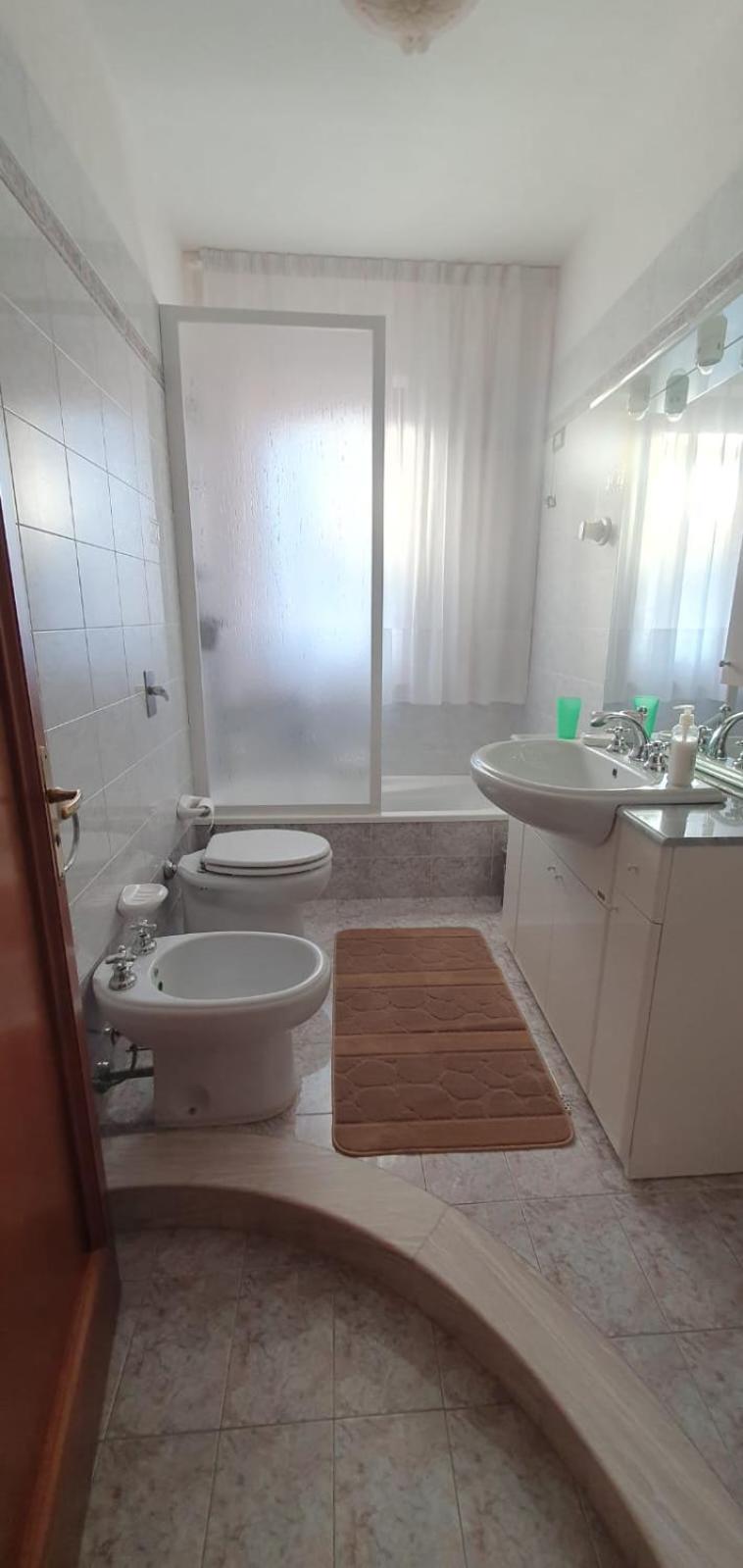 Three-Bedroom House photo 2