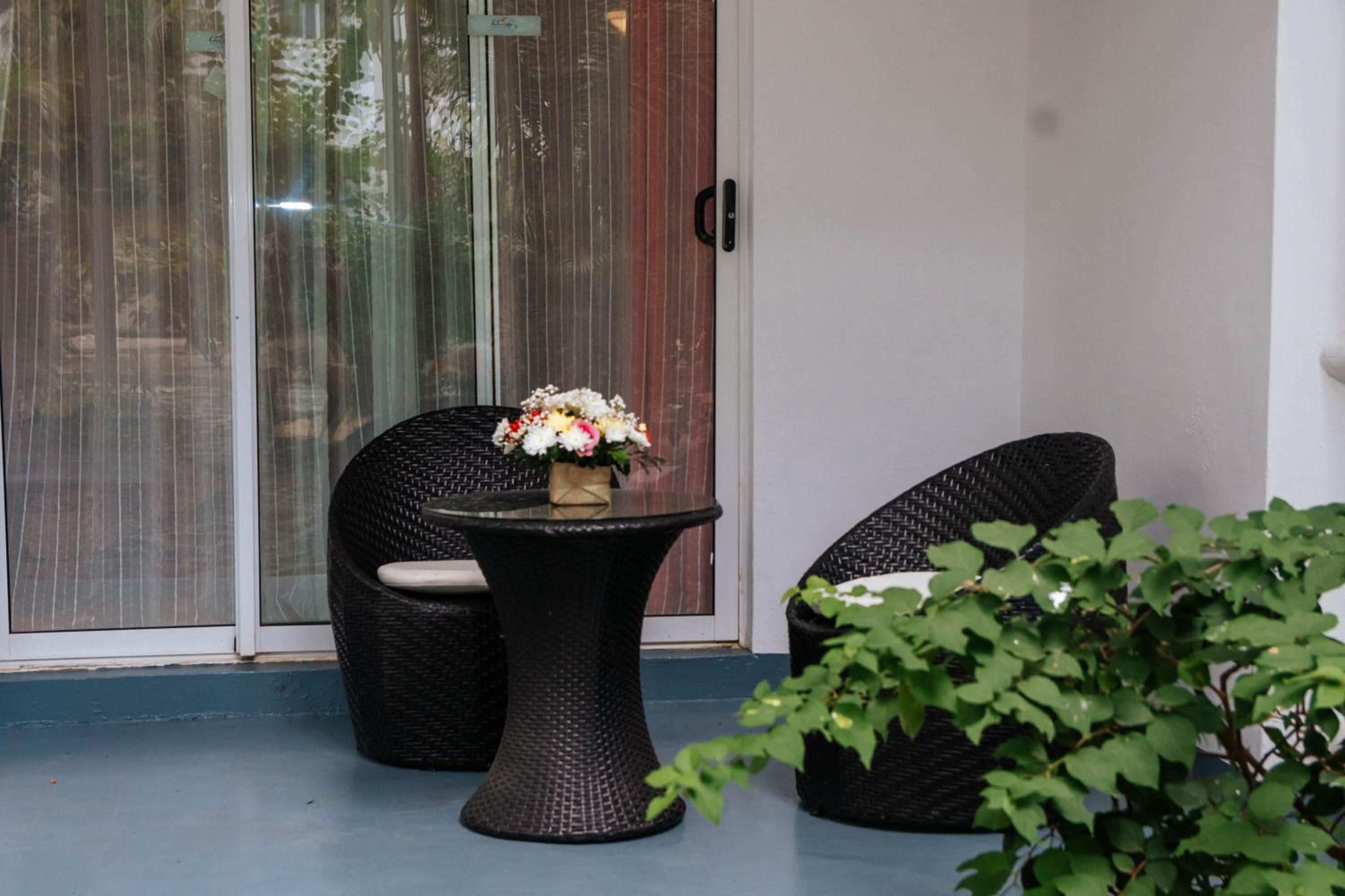 Superior Room with Garden View - Photo 4