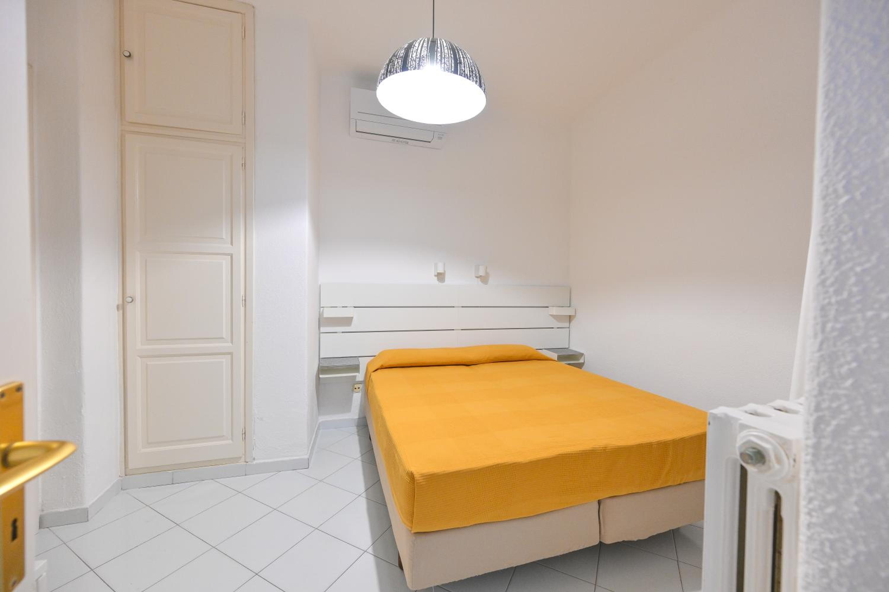 One-Bedroom Standard Apartment
