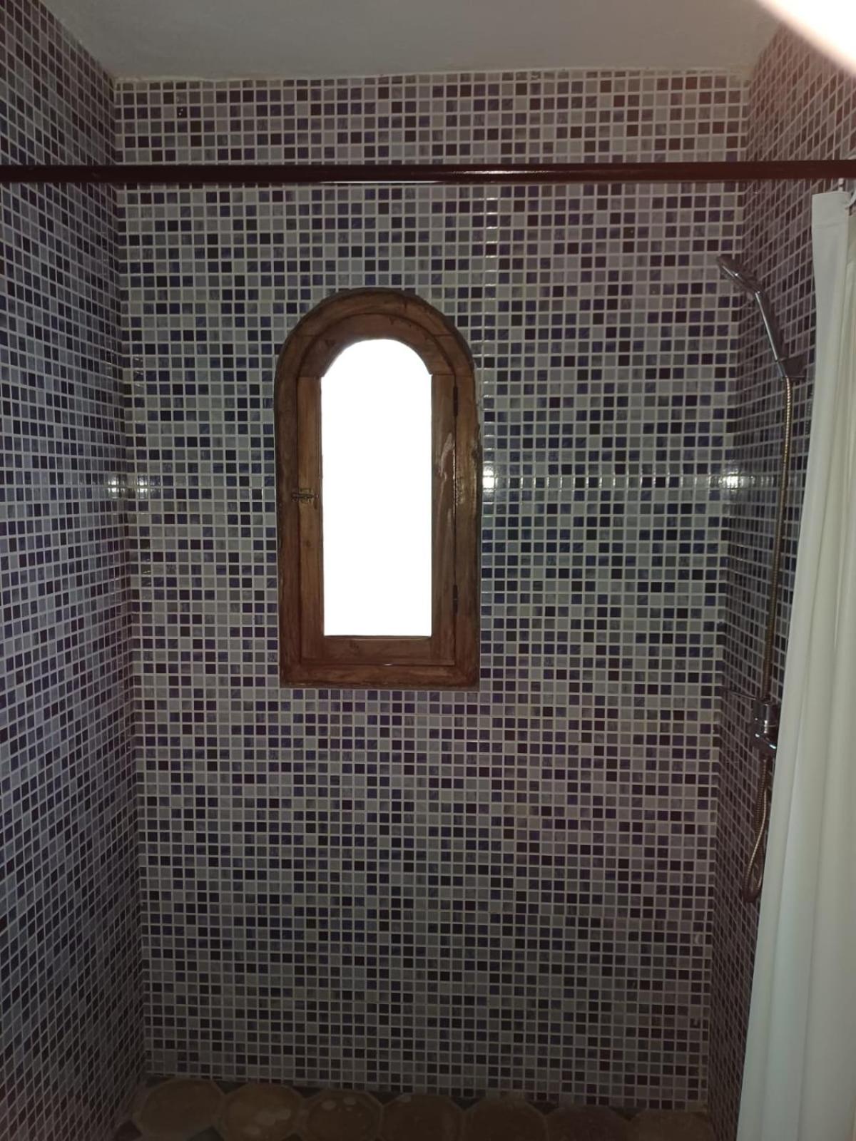Triple Room with Private Bathroom photo 3