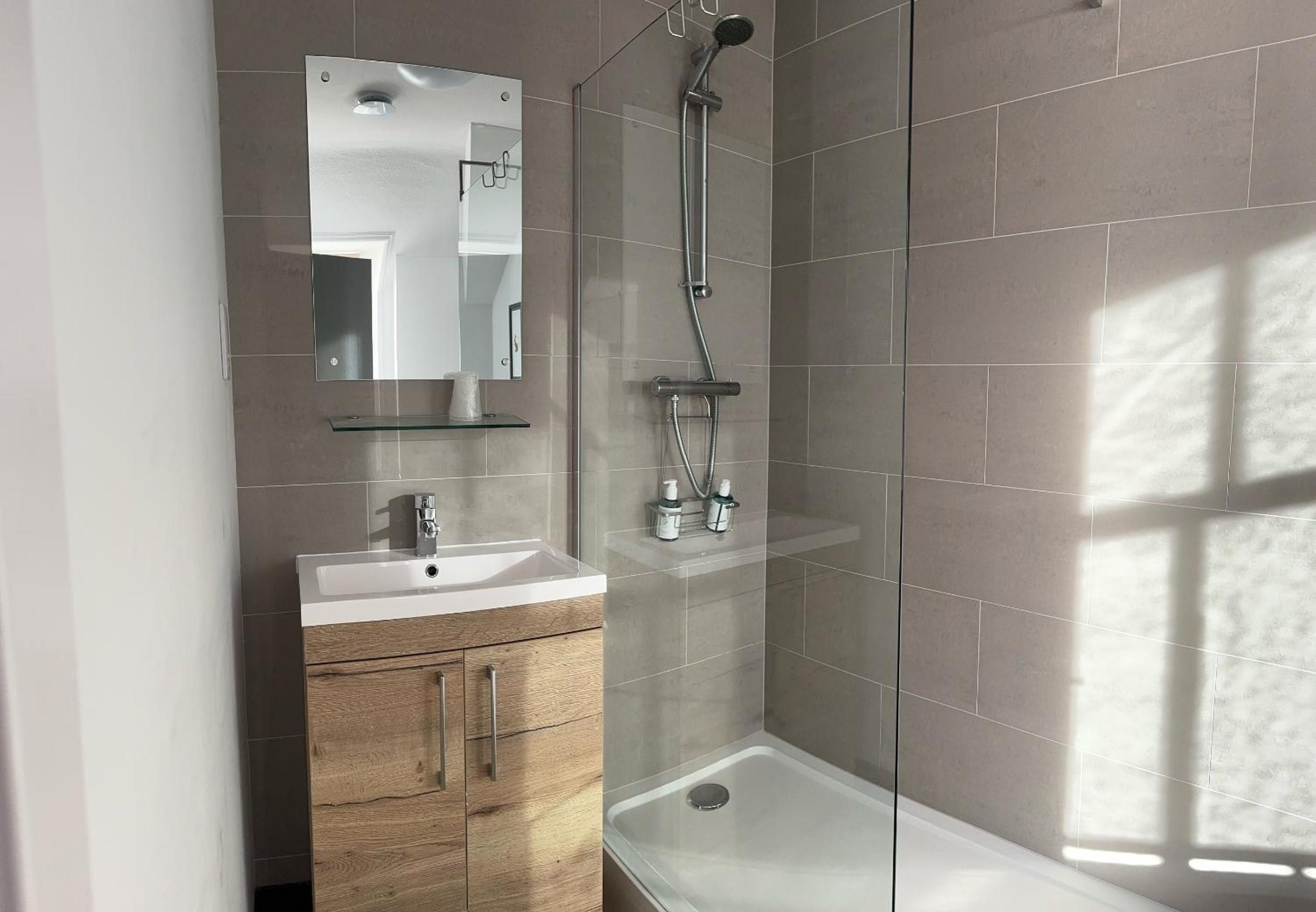 Double Room - Photo 6