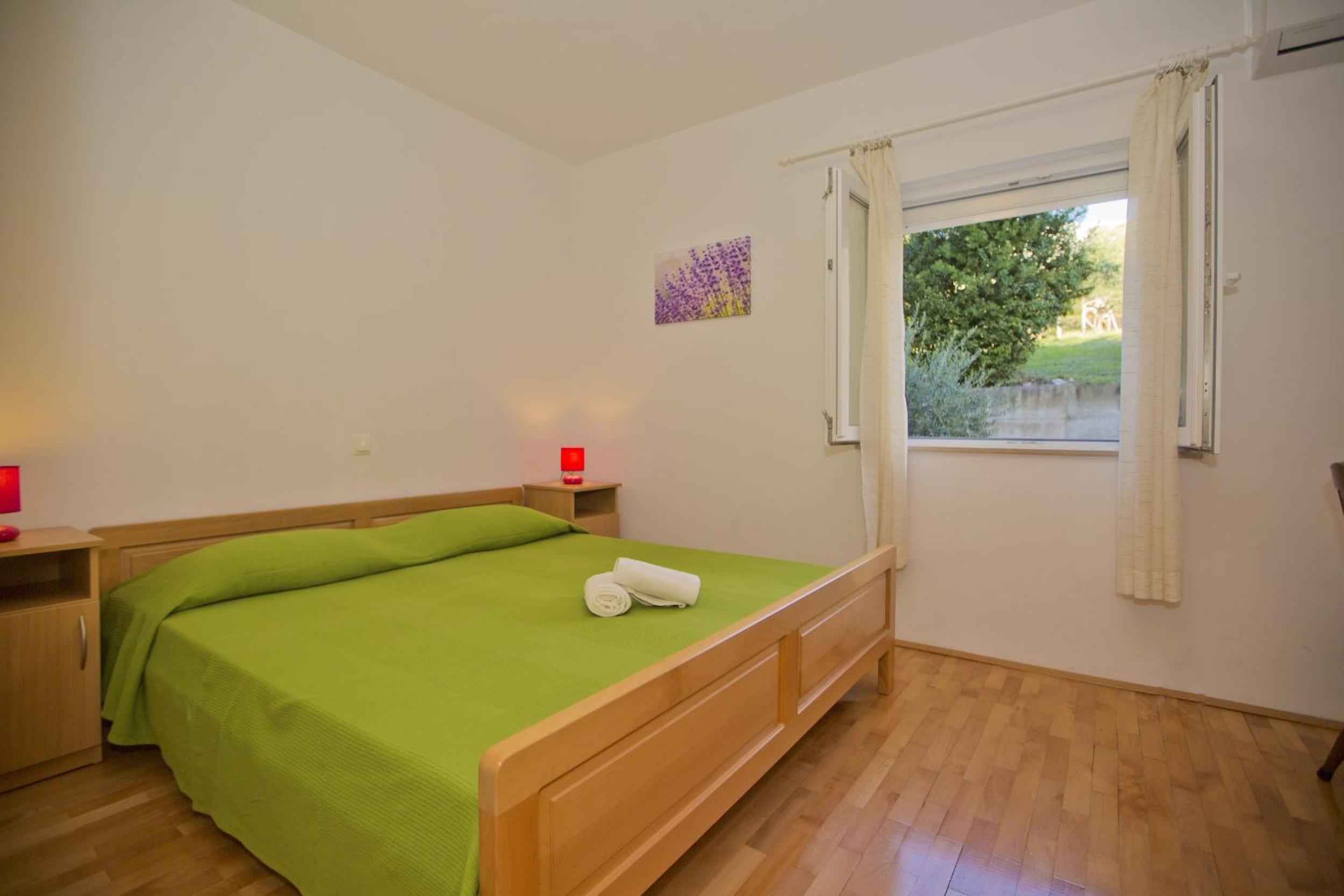 One-Bedroom Apartment with Balcony