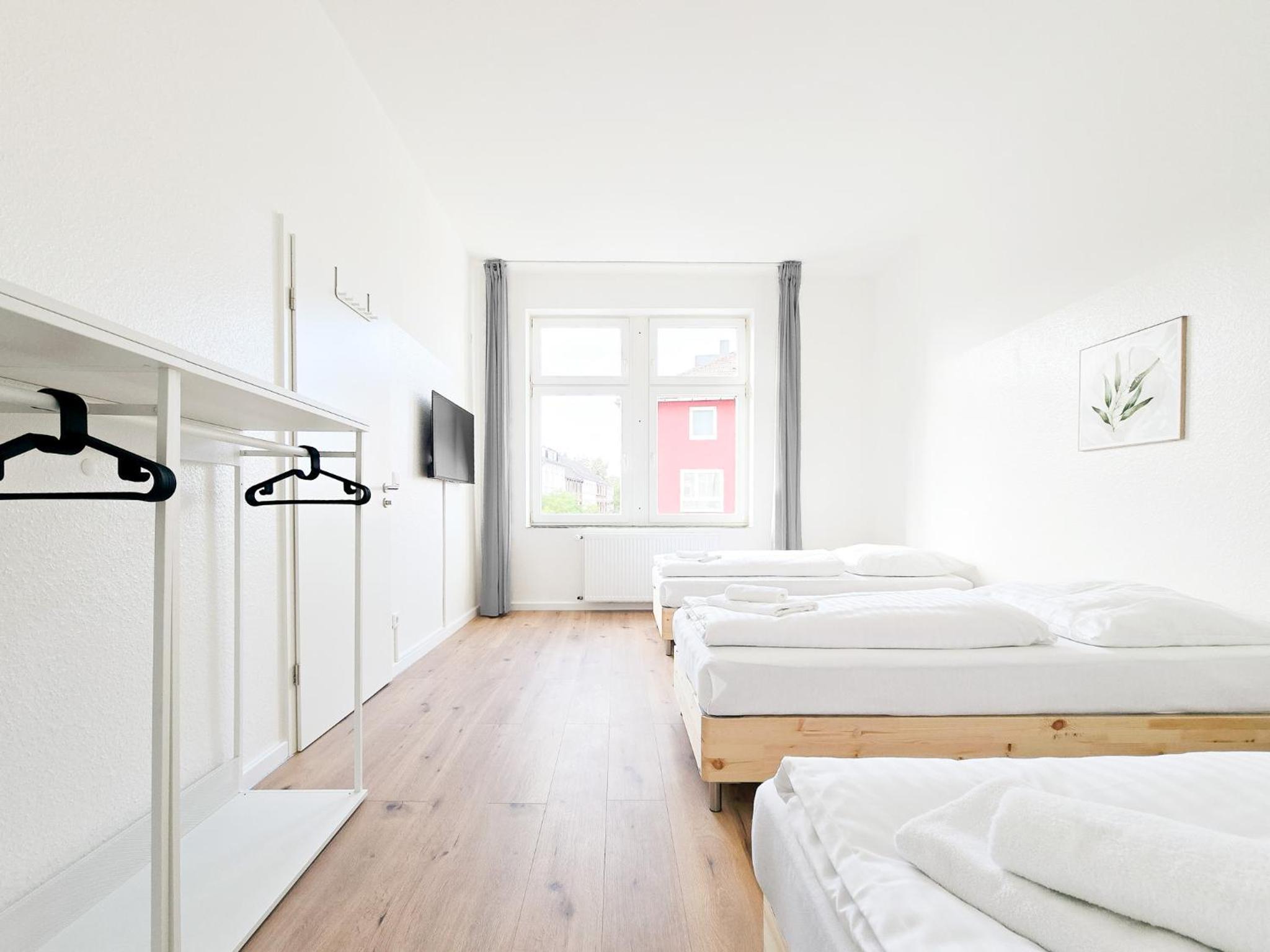One-Bedroom Apartment - Non-Smoking photo 2