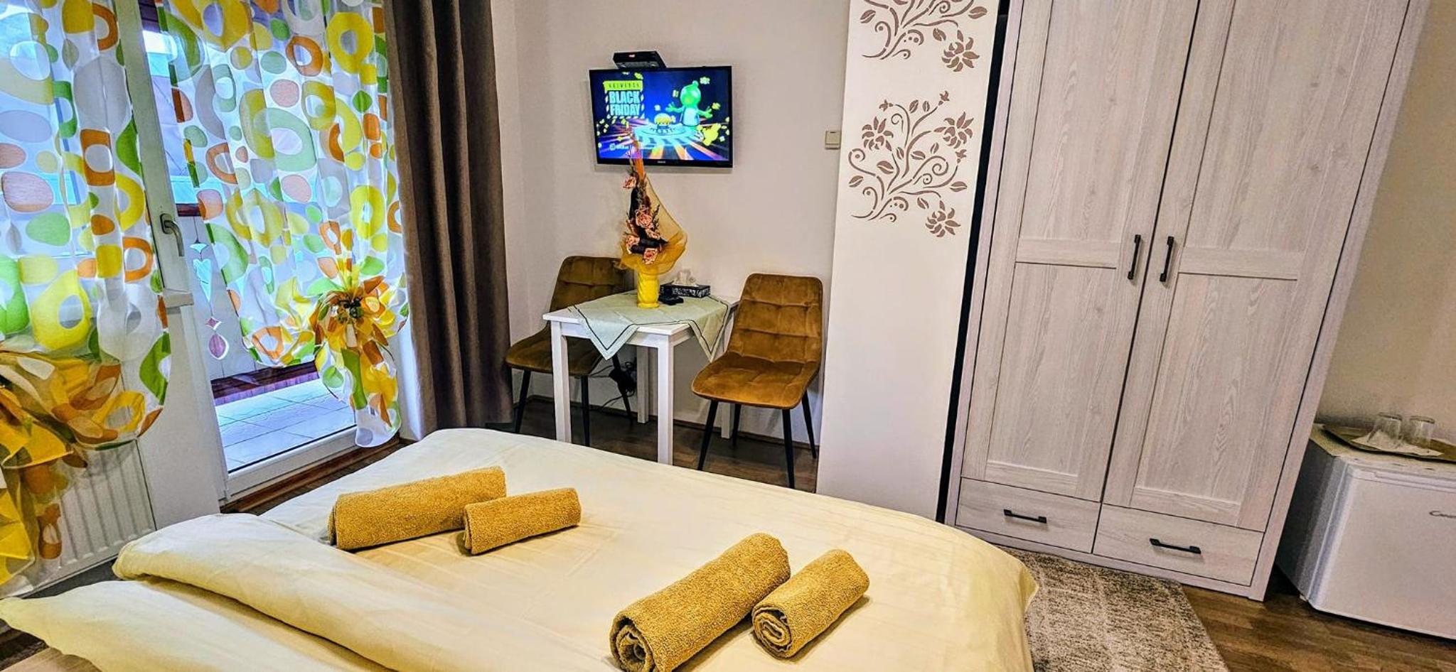 Double Room - Photo 2