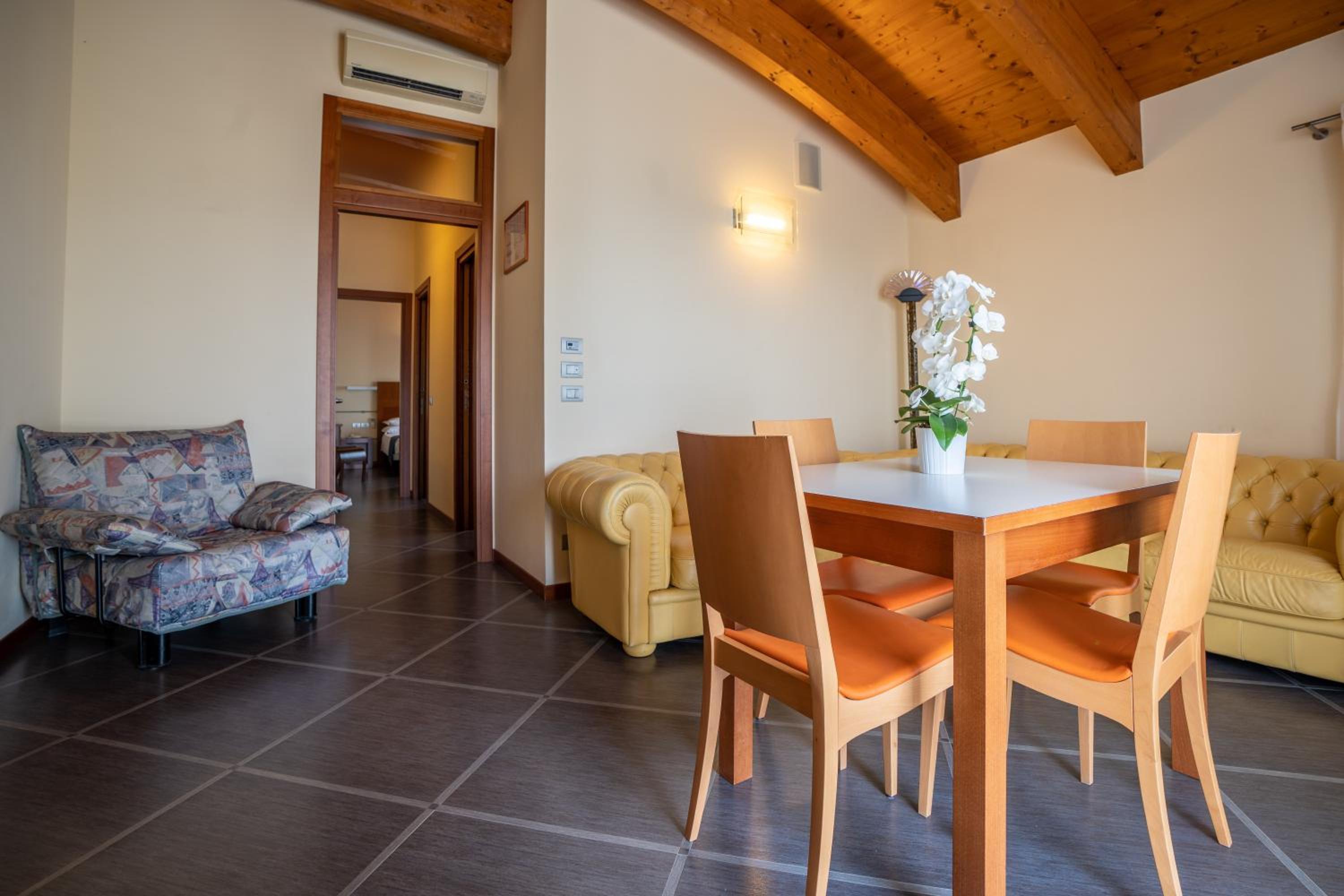 Suite photo 2