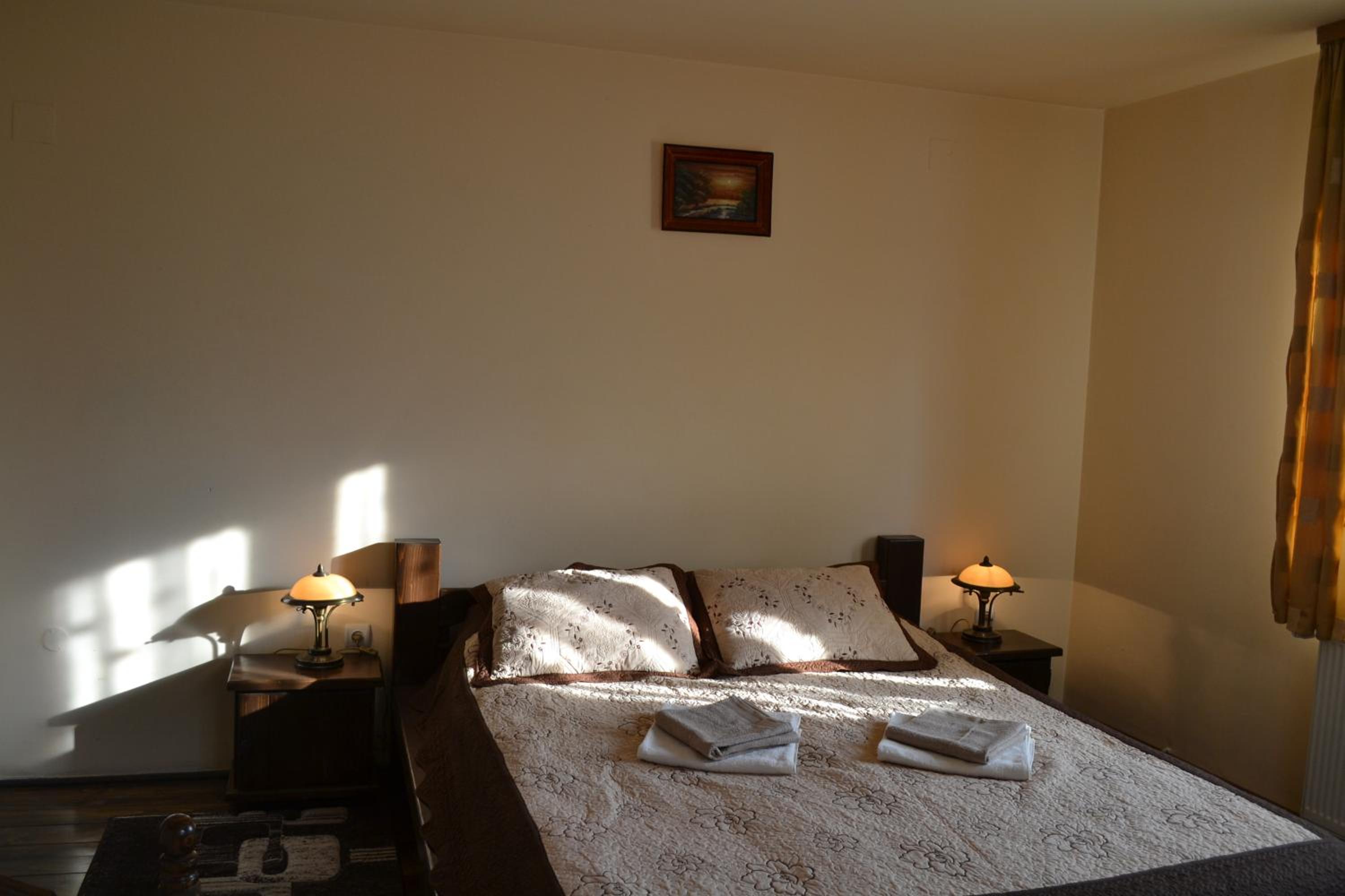 Triple Room with Shared Bathroom photo 1
