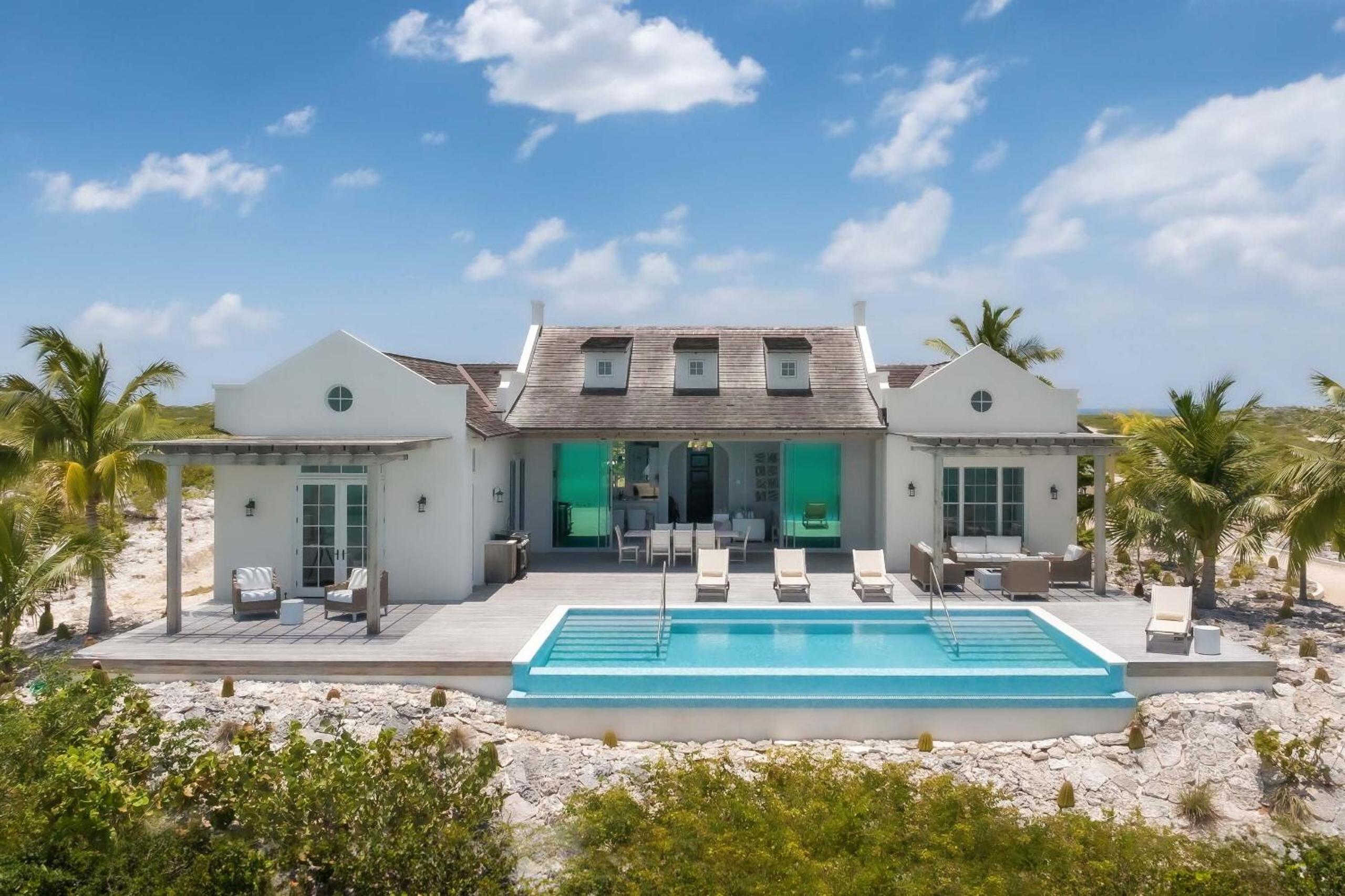 Four Bedroom Oceanfront Villa: Puesta del Sol
