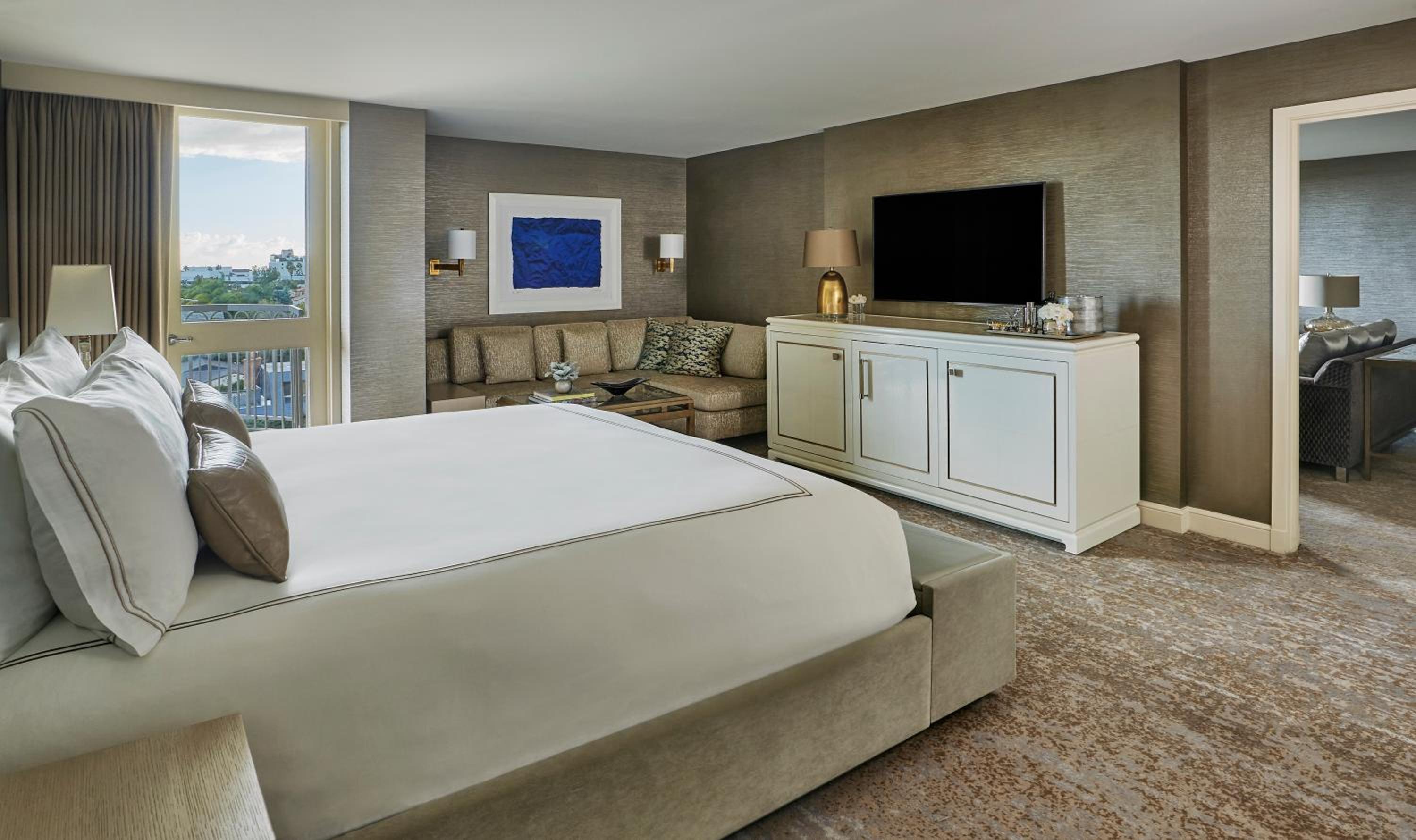 Grand Heritage Suite