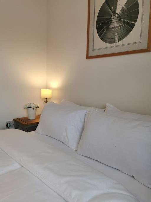 Four-Bedroom House photo 2