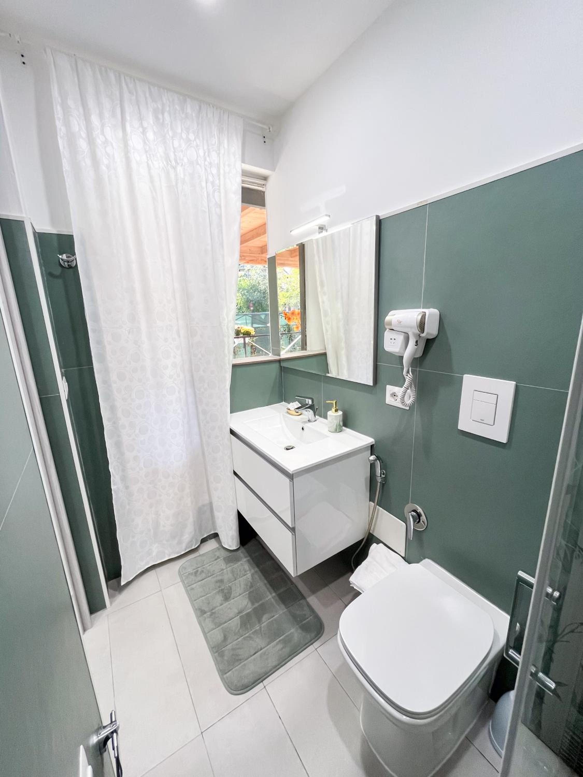 Small Double Room photo 2