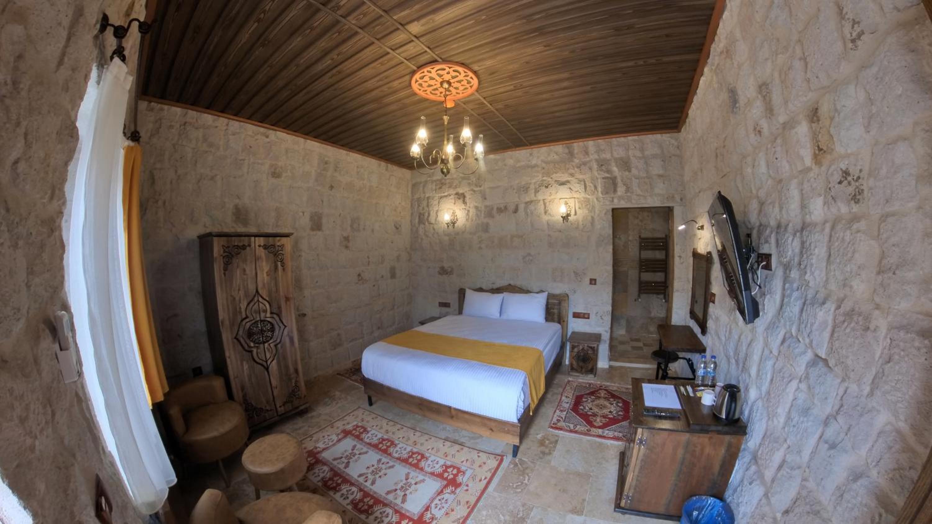 Standard Double Room - Photo 1