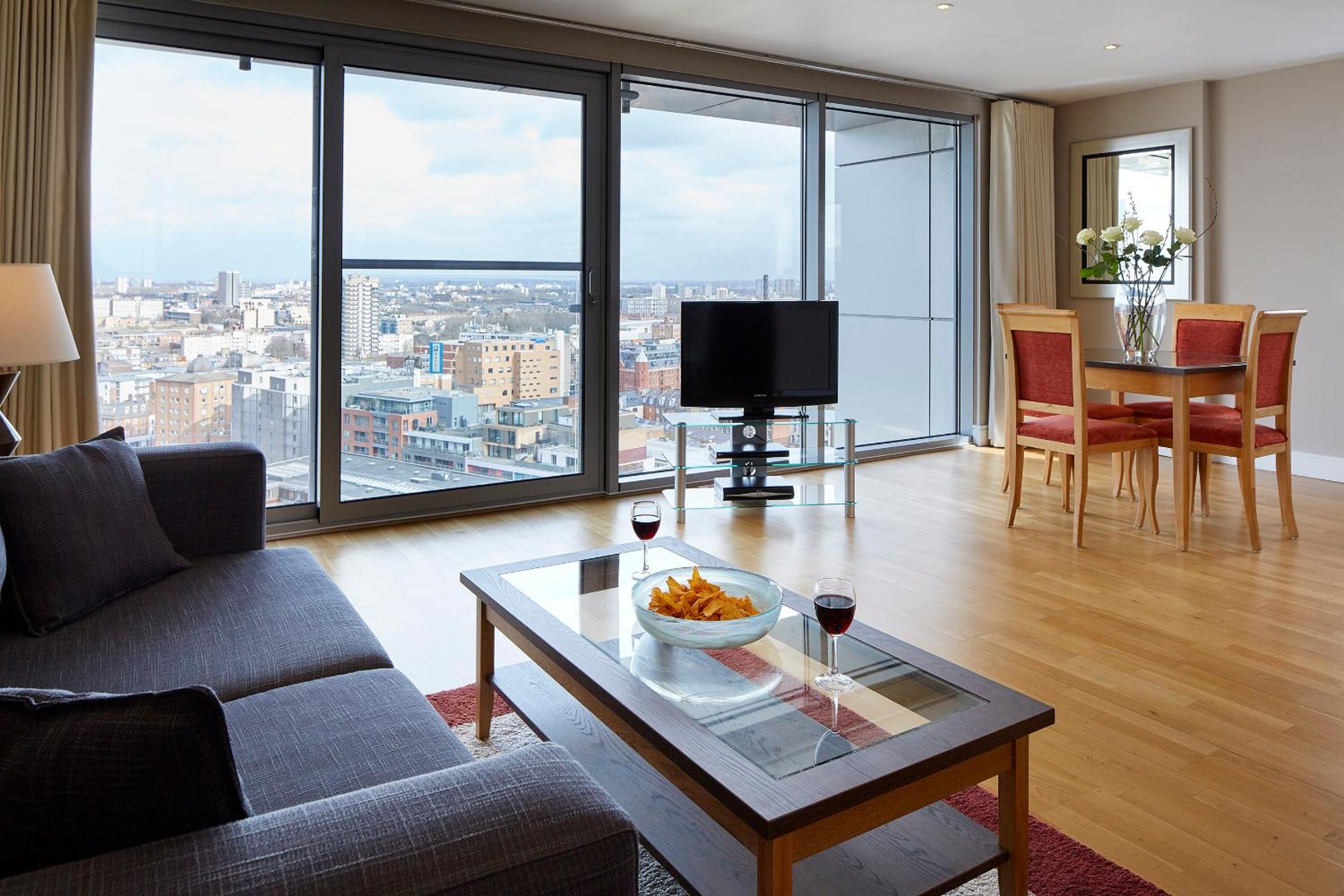 Two Bedroom Penthouse with Sofa Bed photo 2