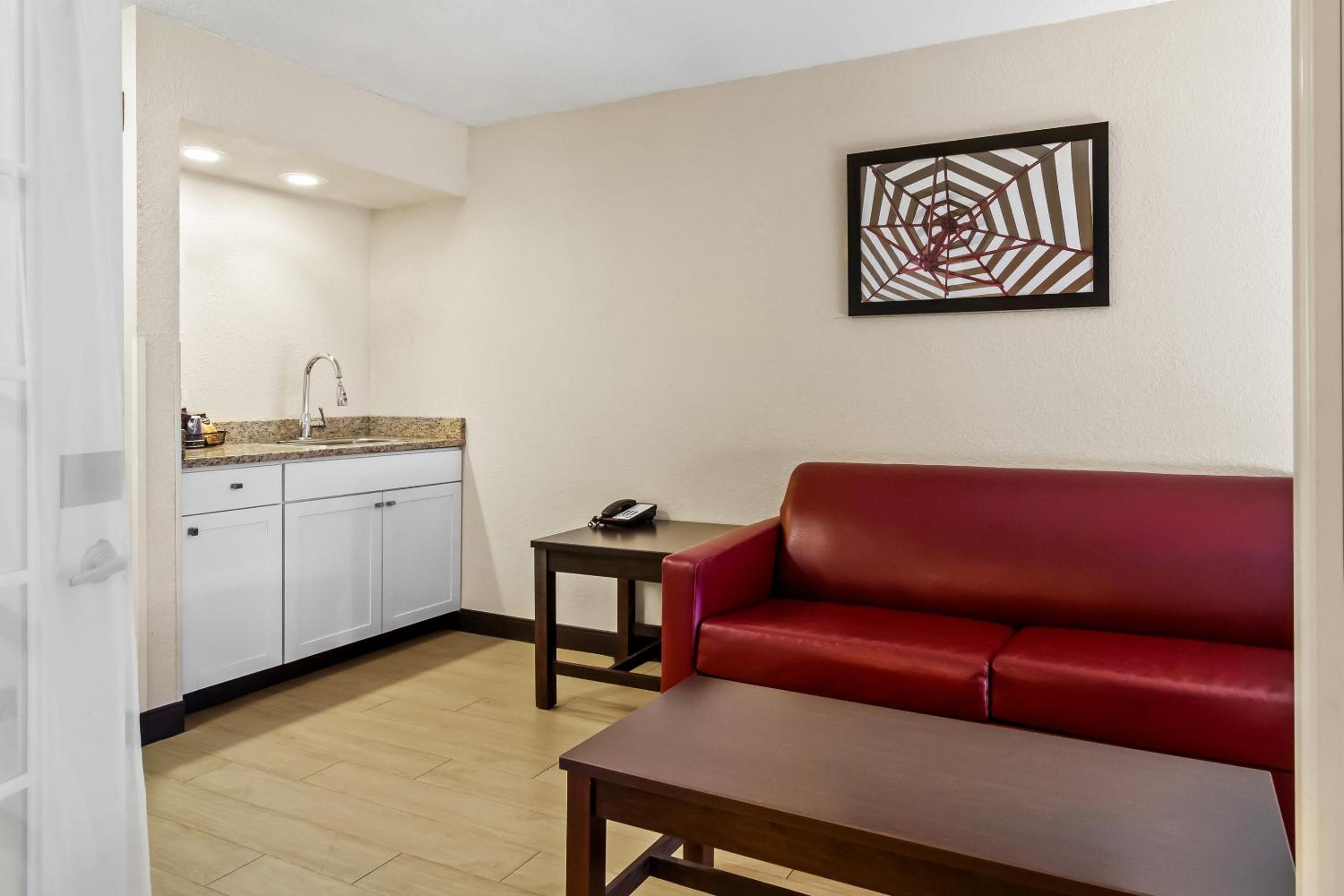 Suite King Room Smoke Free - Photo 1