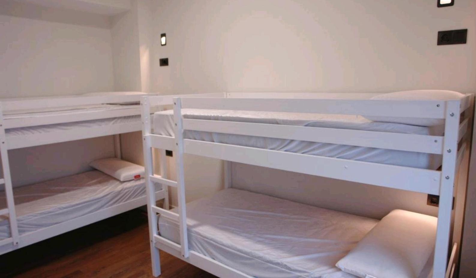 Habitación Cuádruple con Baño Privado