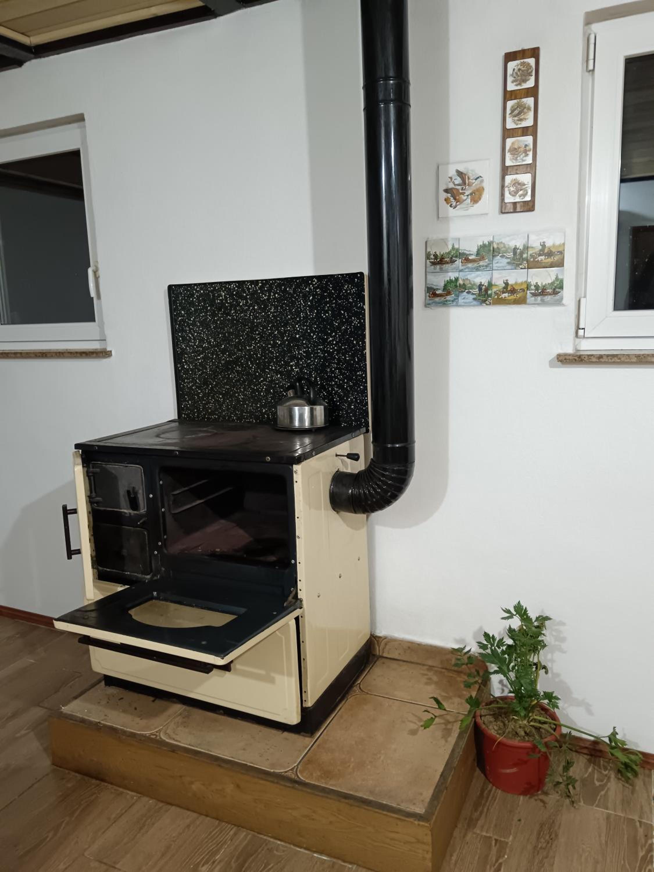 Three-Bedroom Apartment - Photo 16