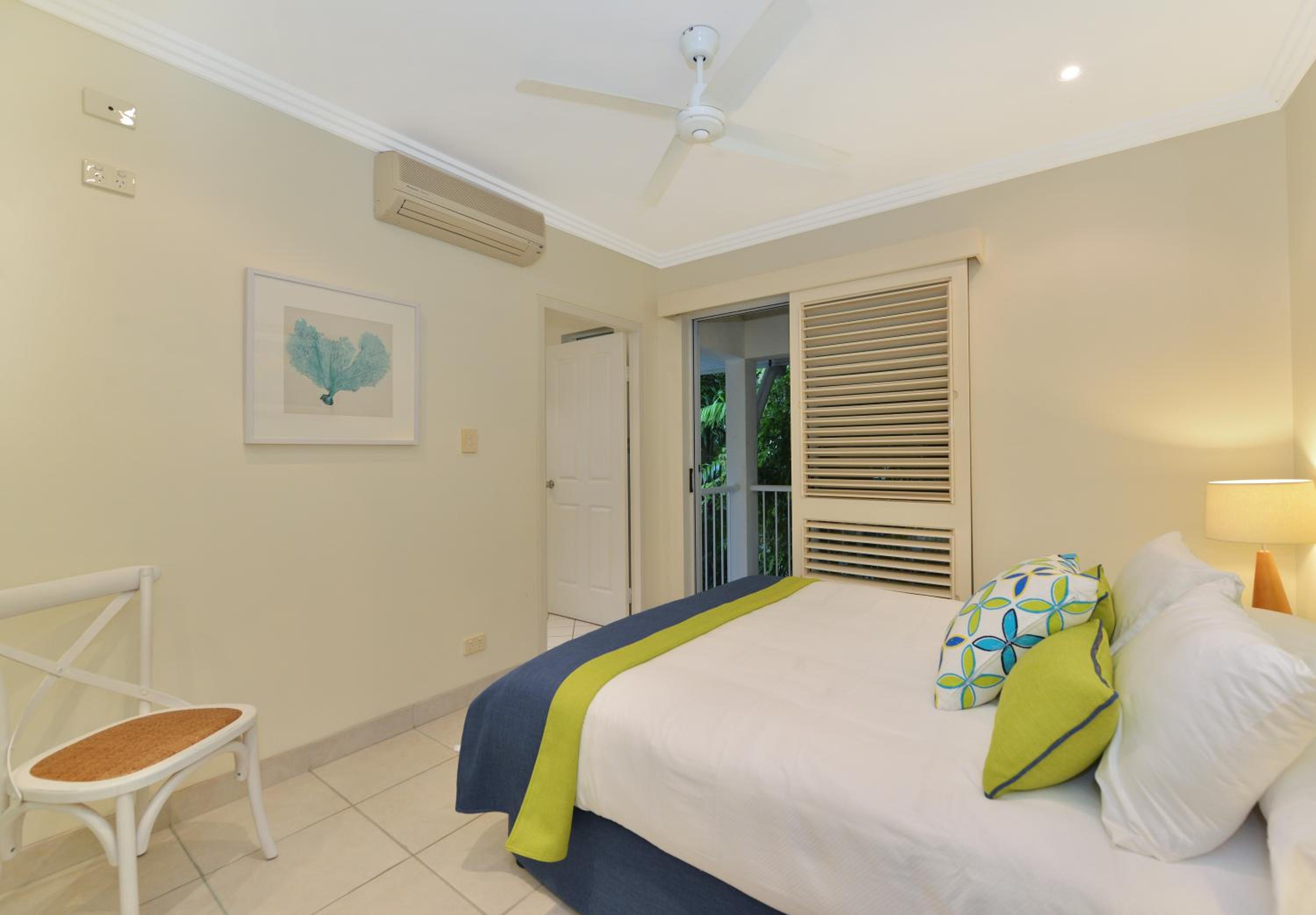 Four-Bedroom House photo 1