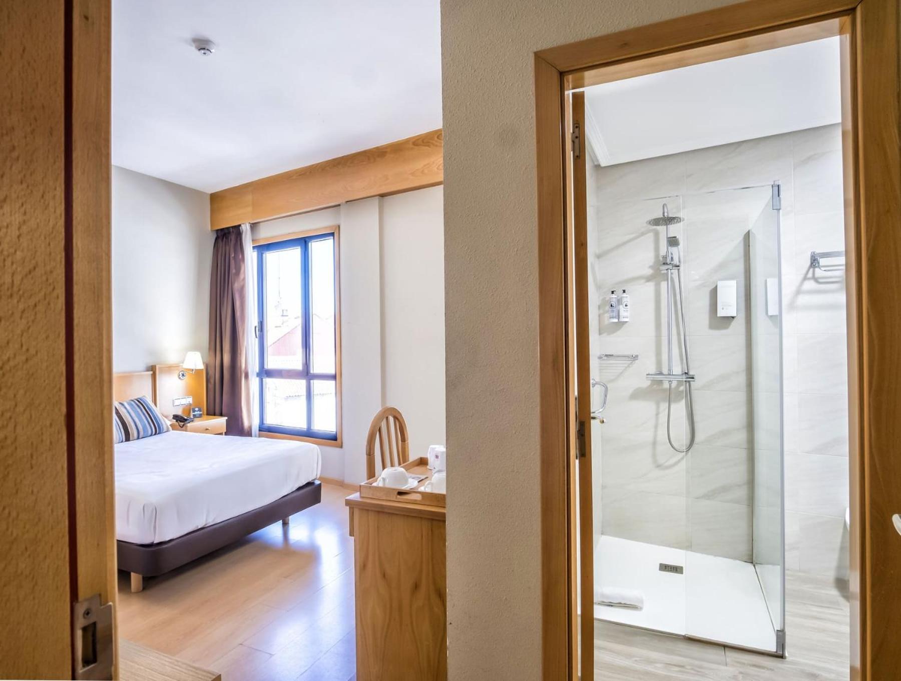 Single Room - Photo 1