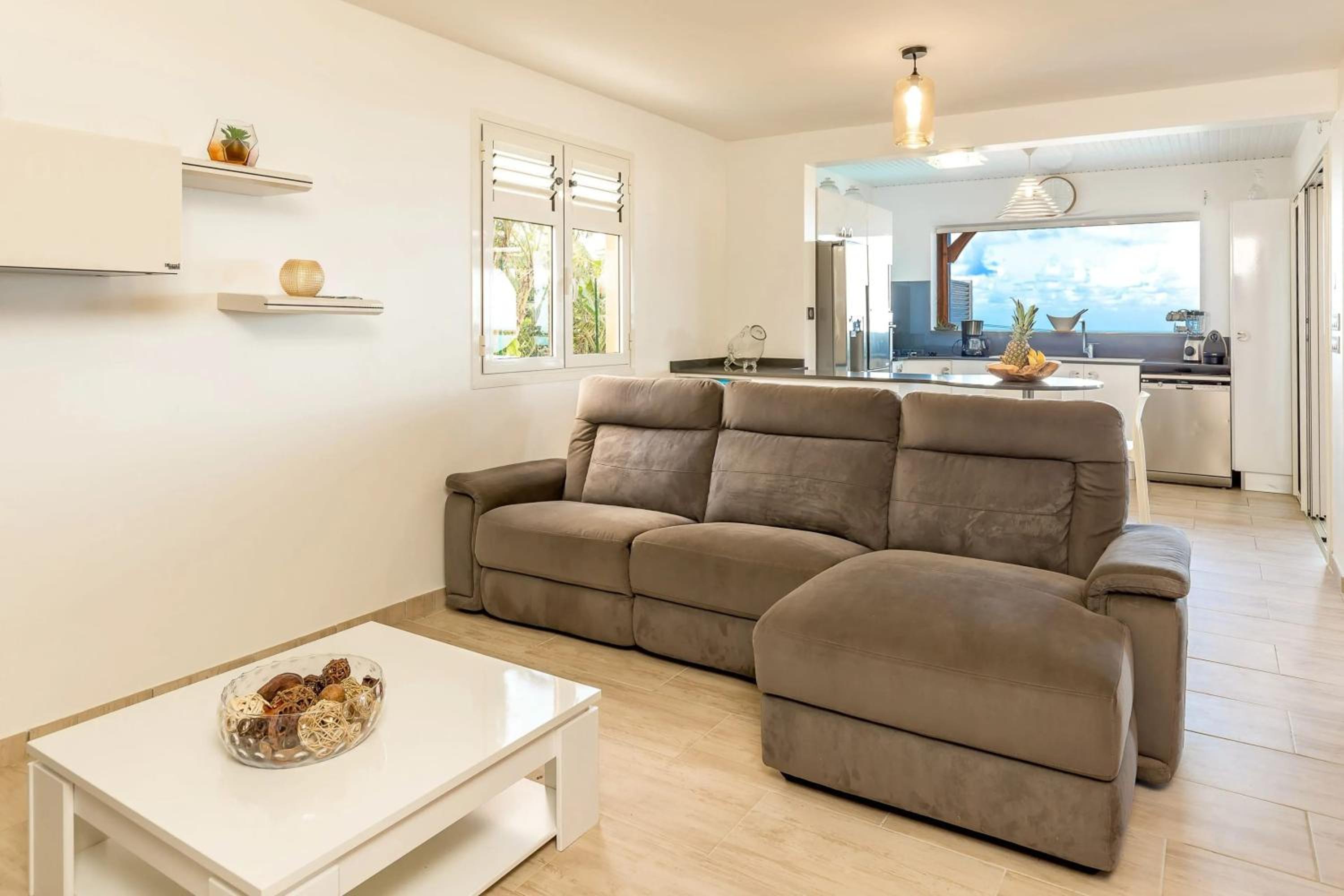 Three-Bedroom Villa photo 1