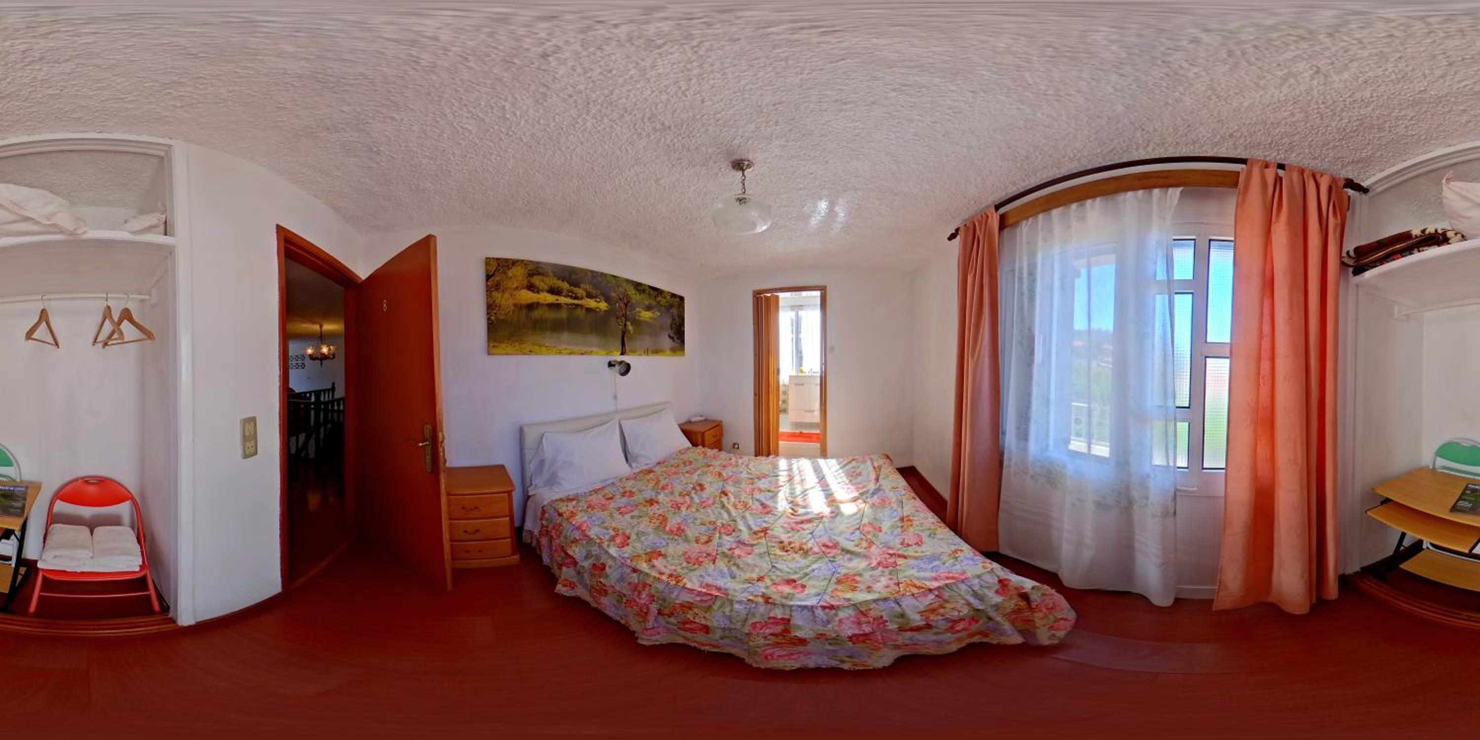 Double Room with Balcony - Photo 1