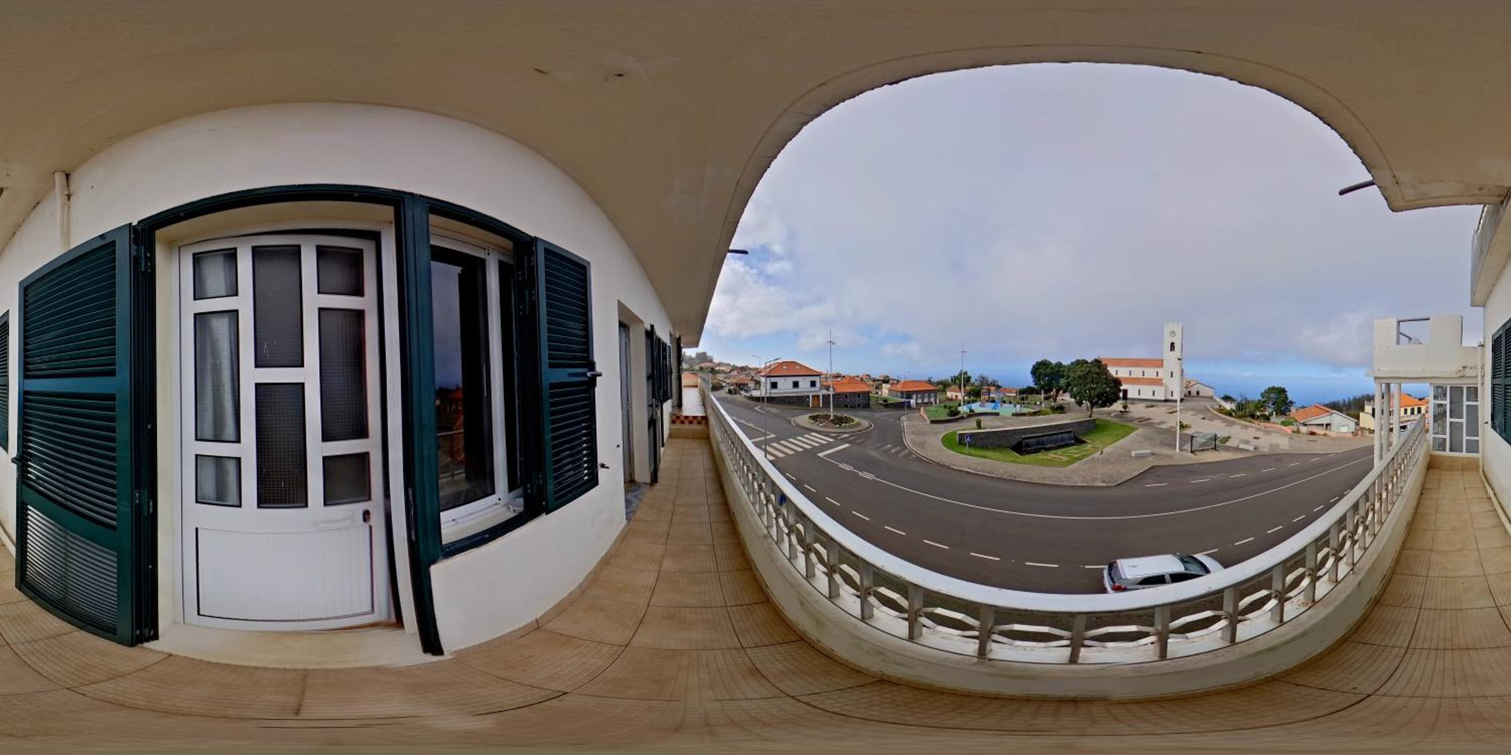 Double or Twin Room with Balcony - Photo 1