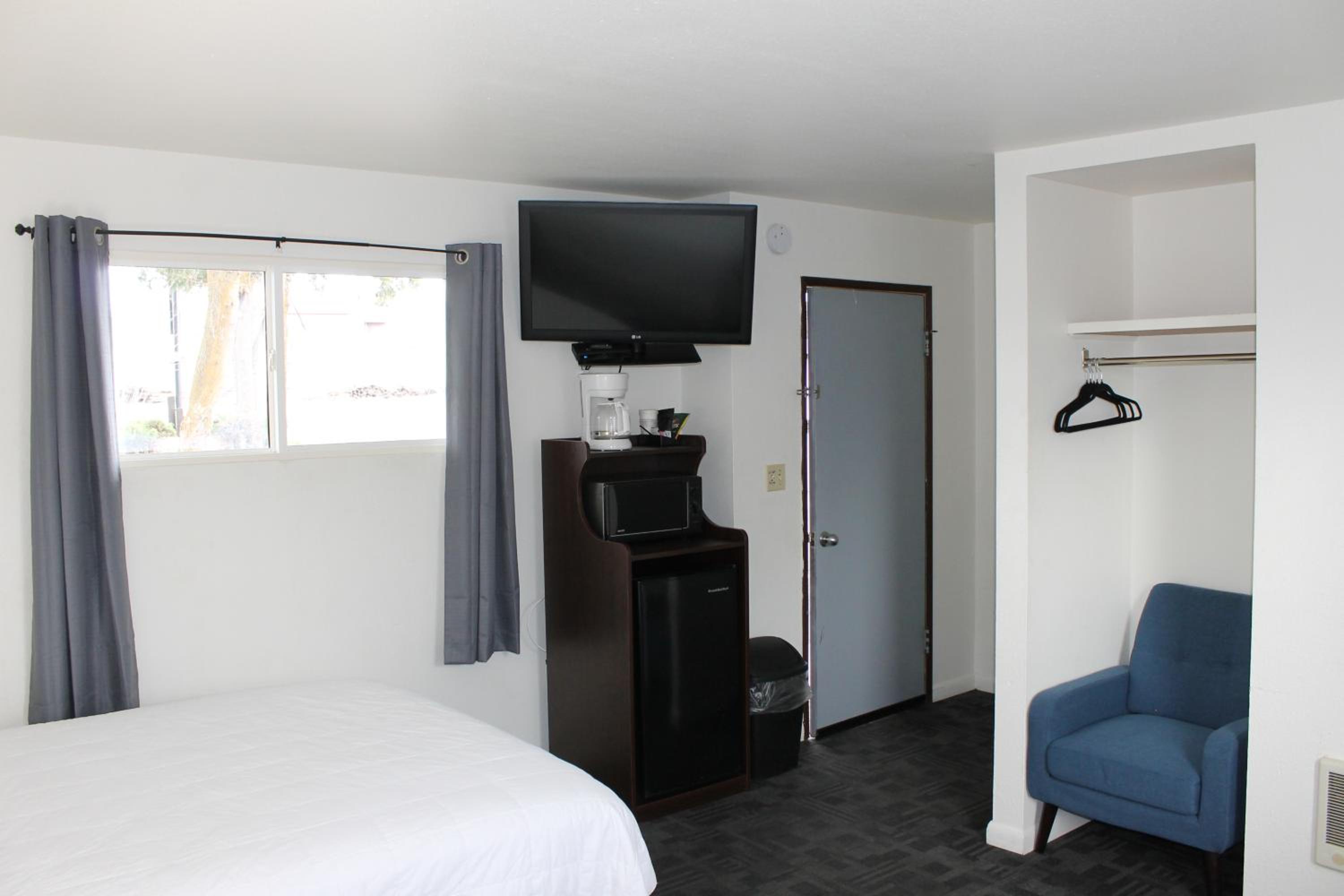Double Room - Photo 2
