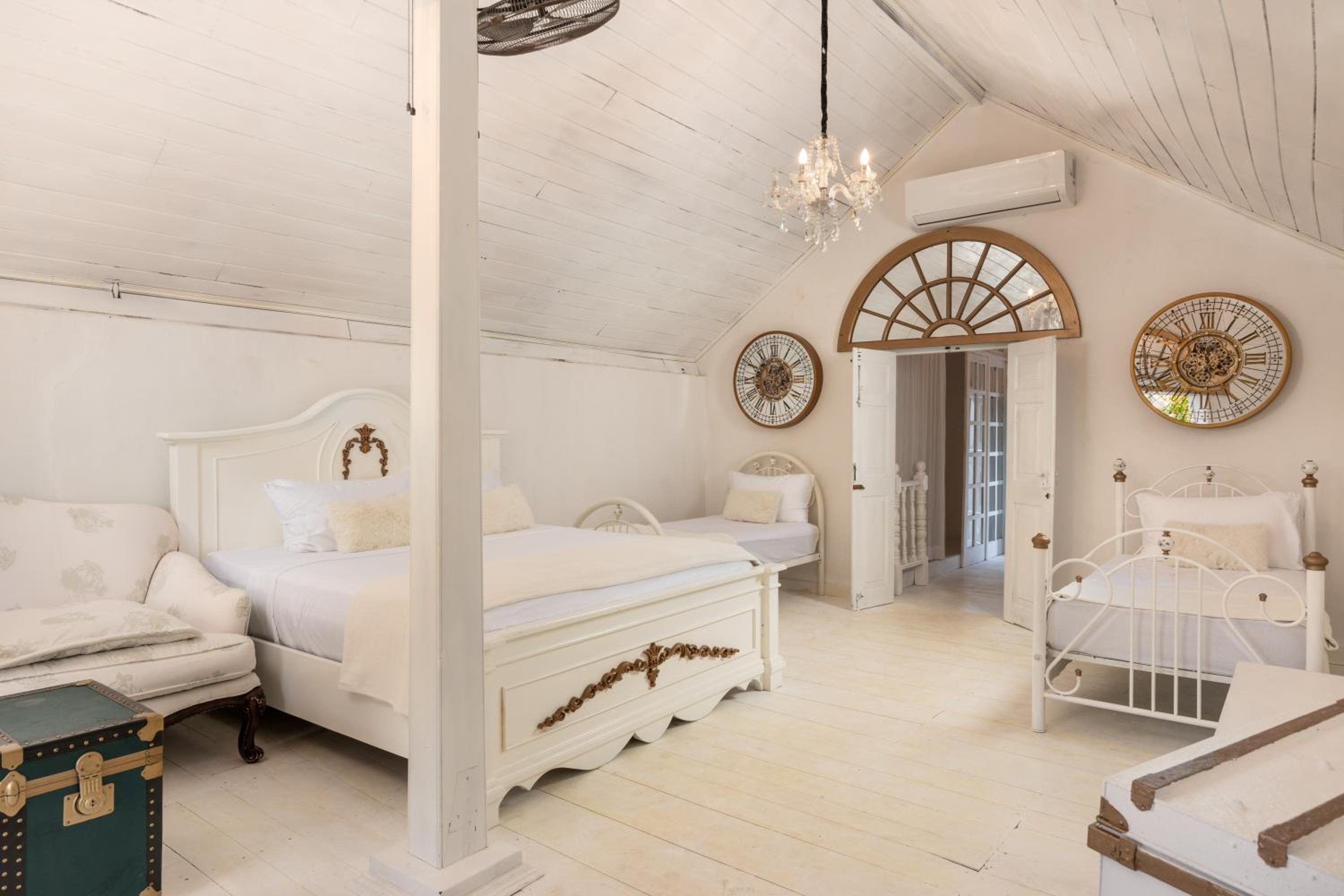 Family Suite photo 2