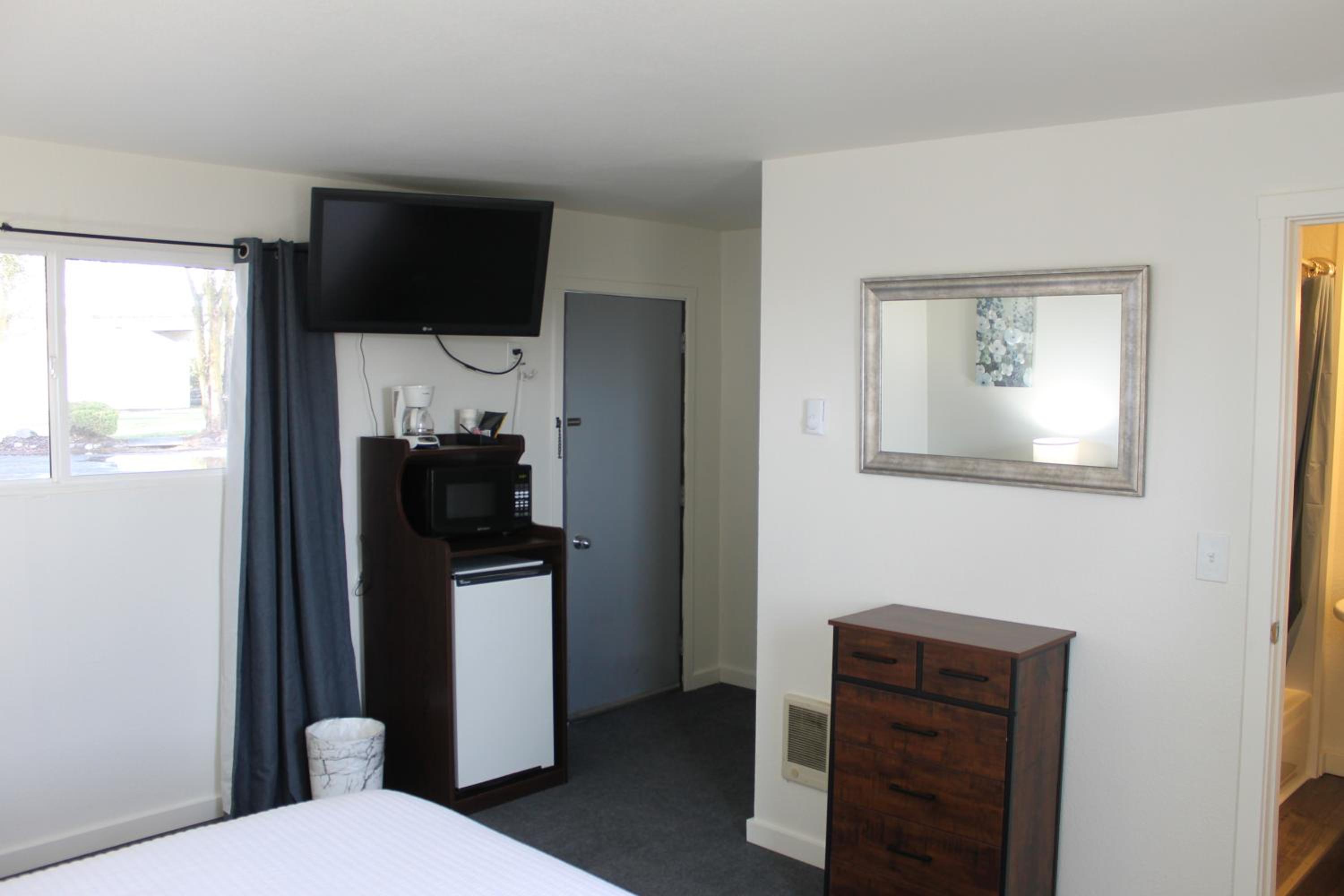Queen Room - Photo 2