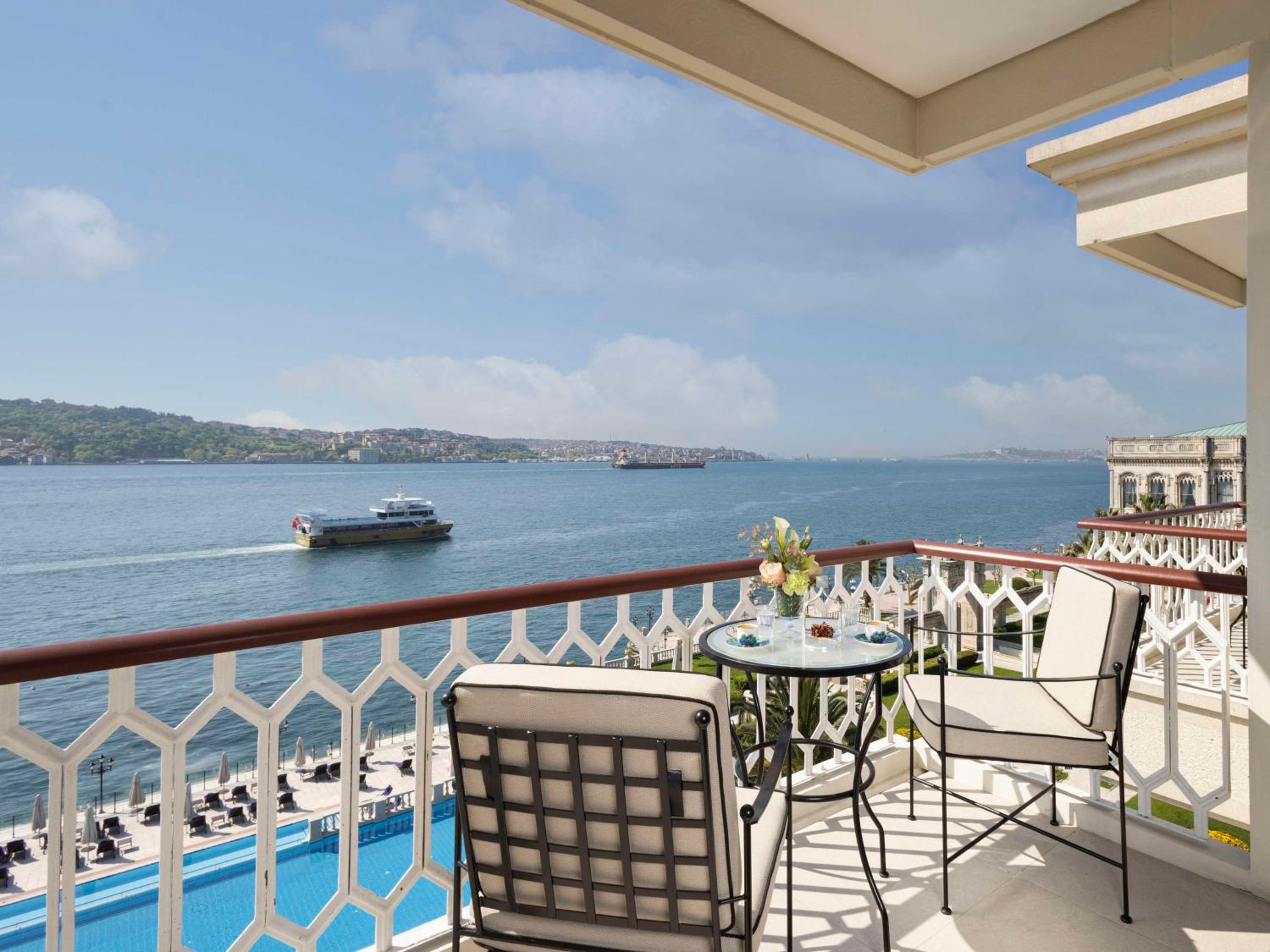 Grand Deluxe Ciragan Bosphorus View Twin Room - Photo 13