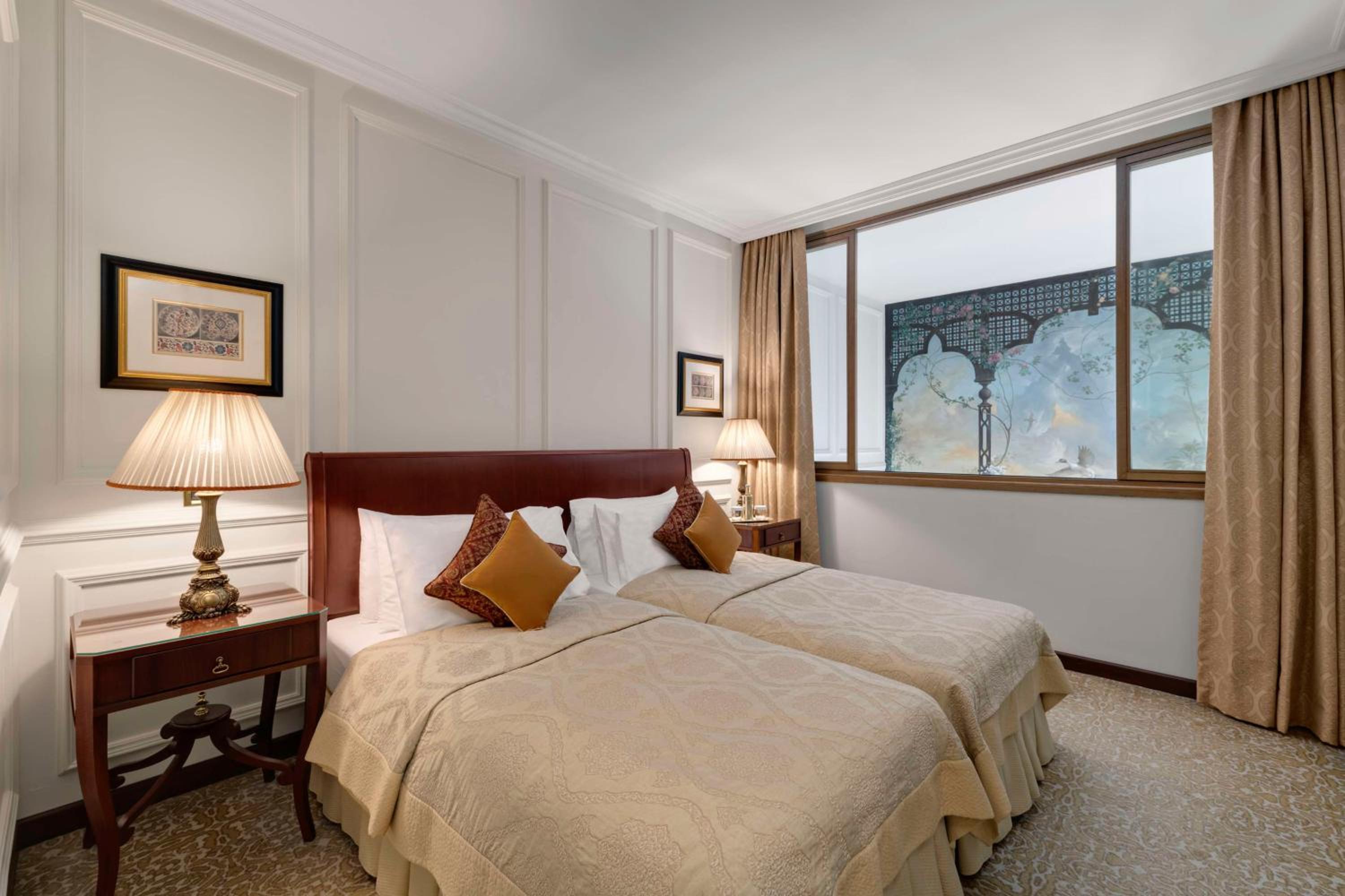 Harem Suite - Photo 3