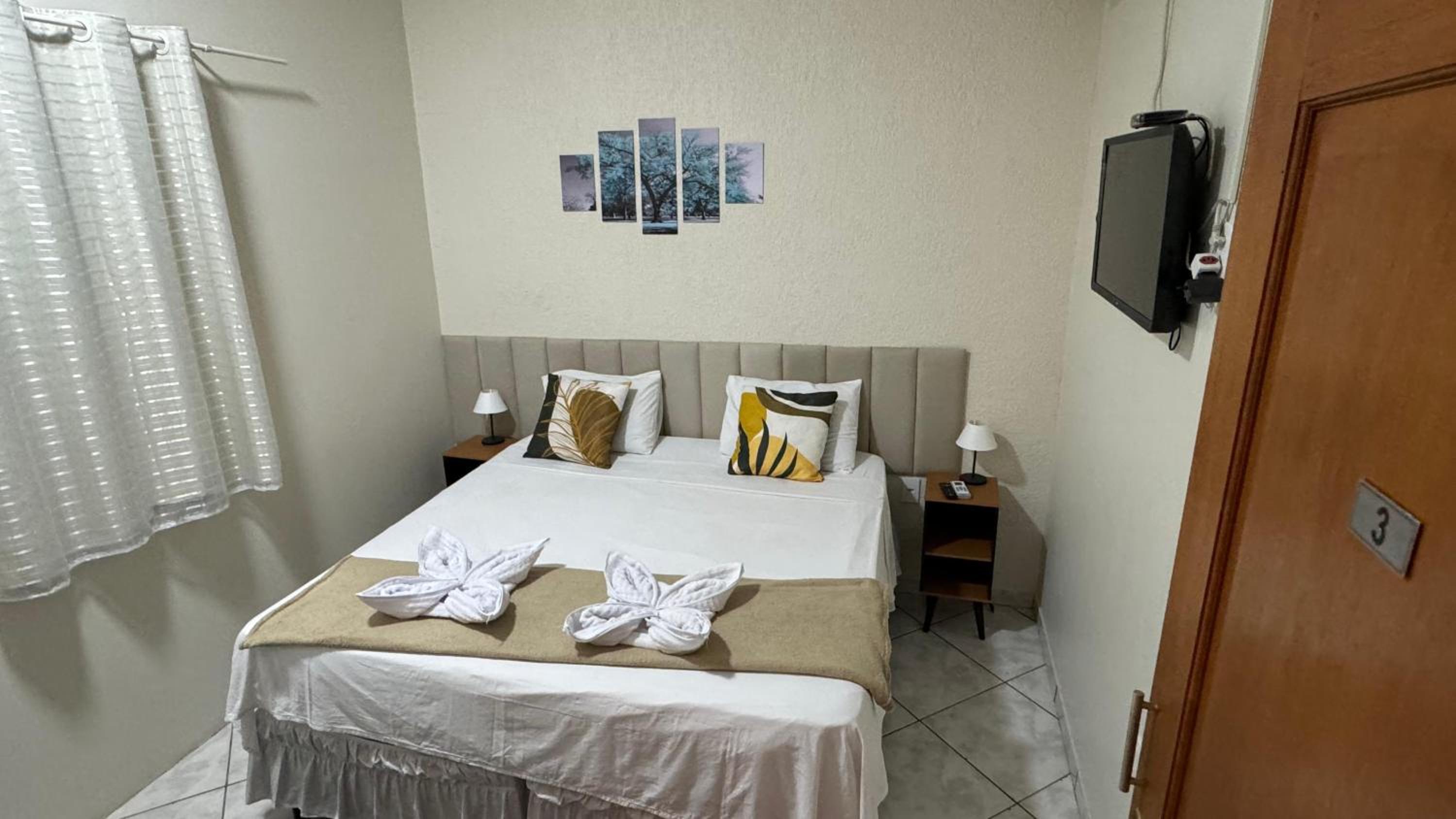 Standard Double or Twin Room photo 3