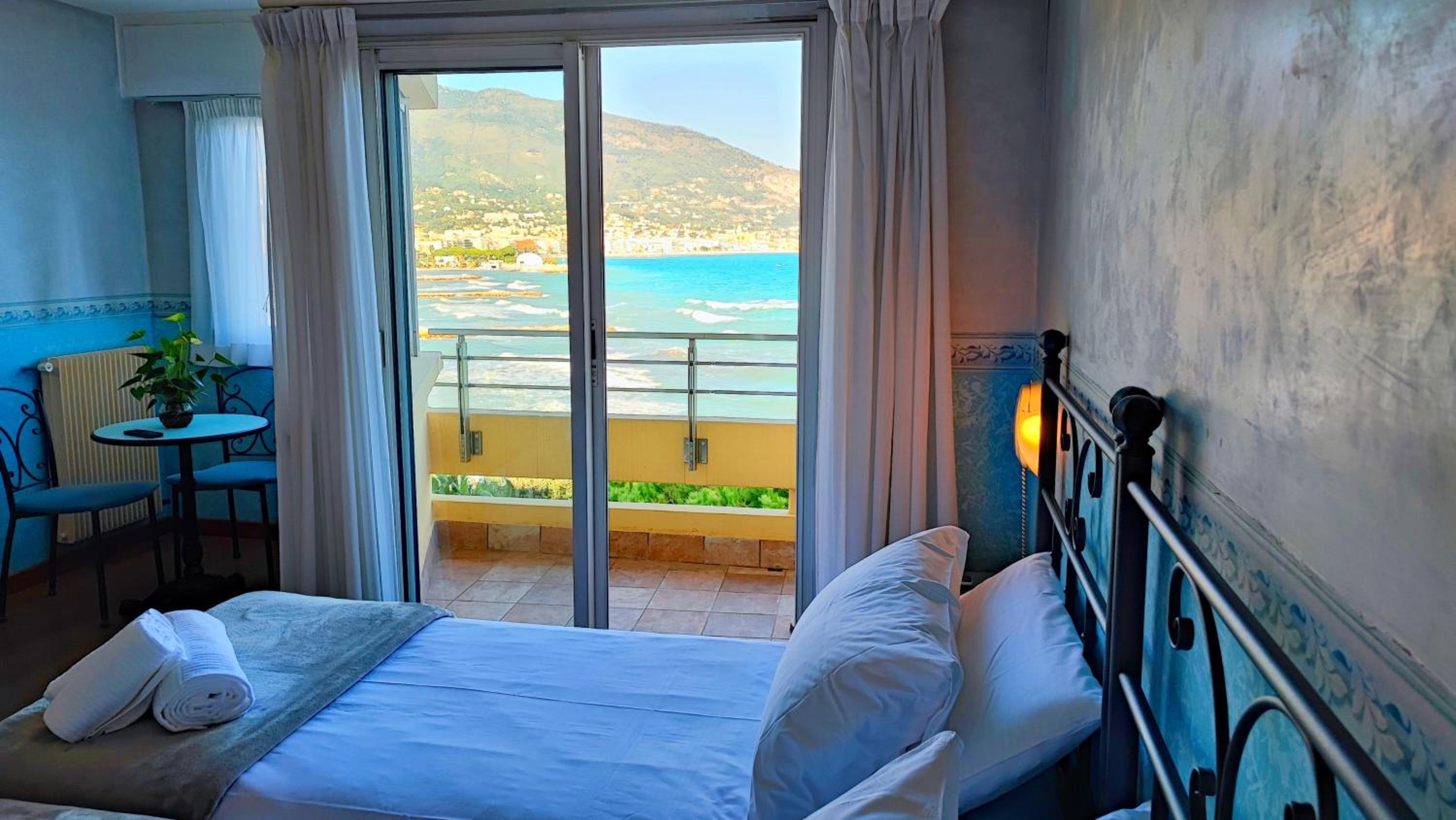 Superior Double or Twin Room - Photo 4