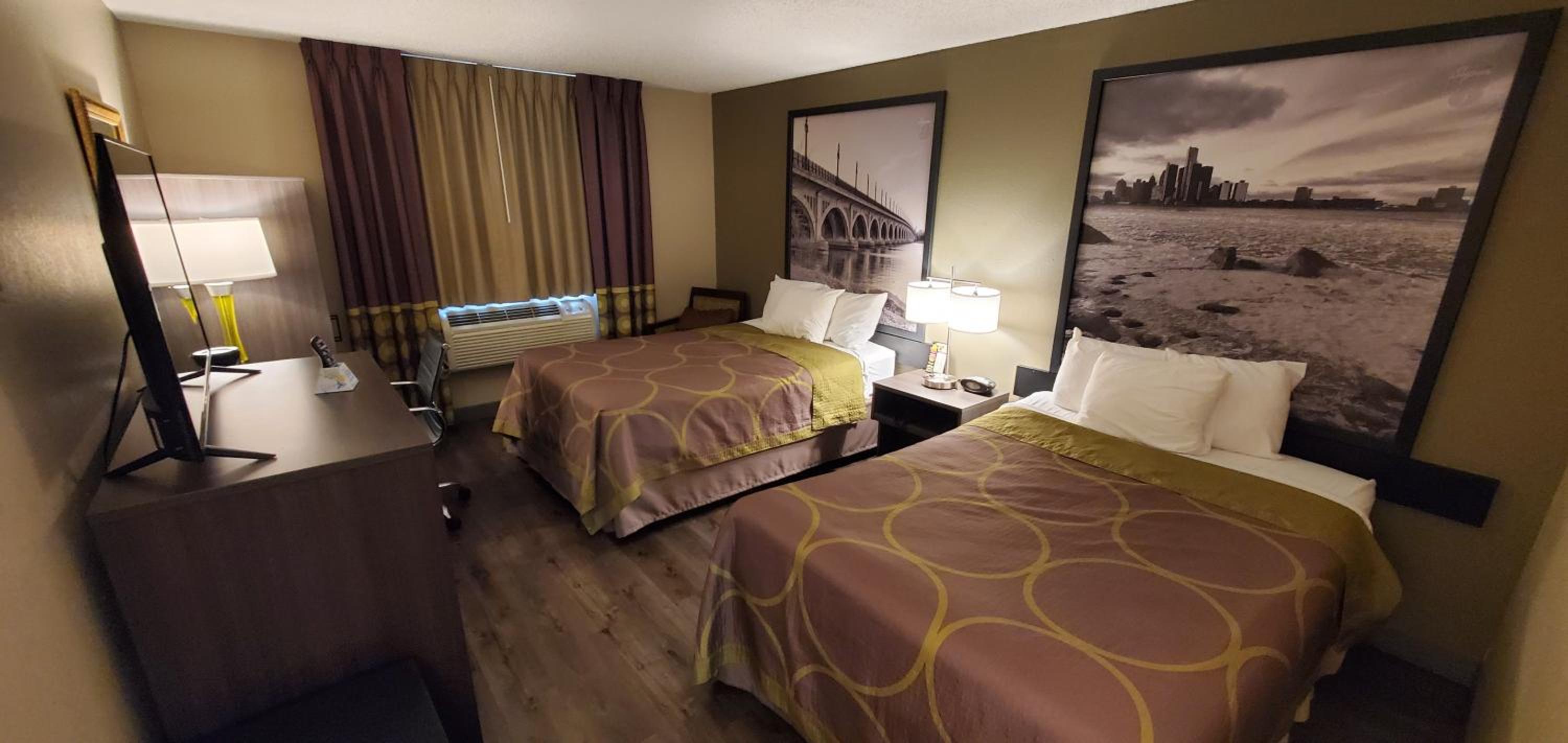 Double Room with Two Double Beds - Non-Smoking - Photo 1