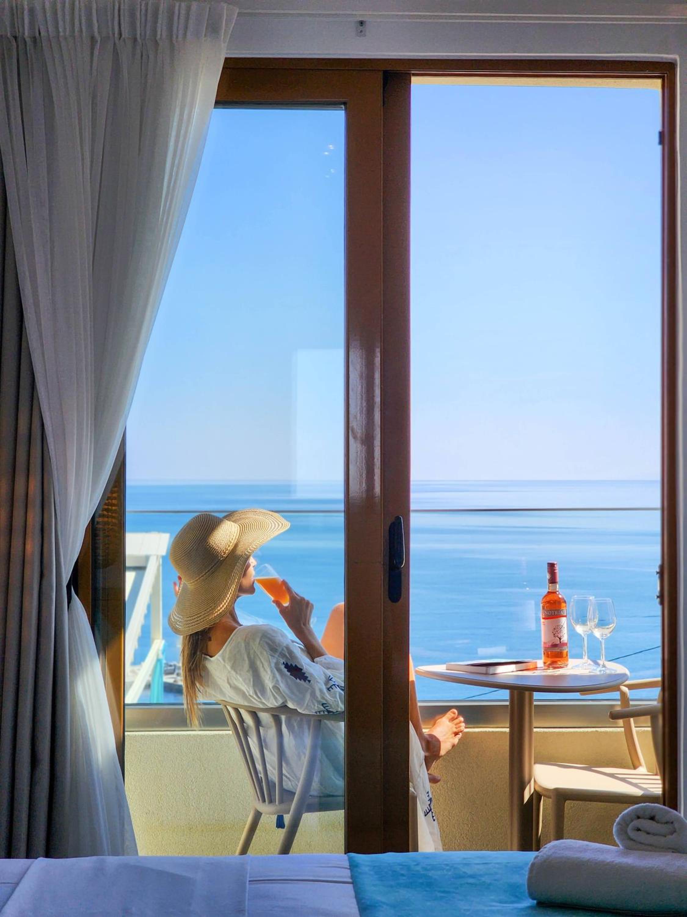 Double Room with Sea View photo 2