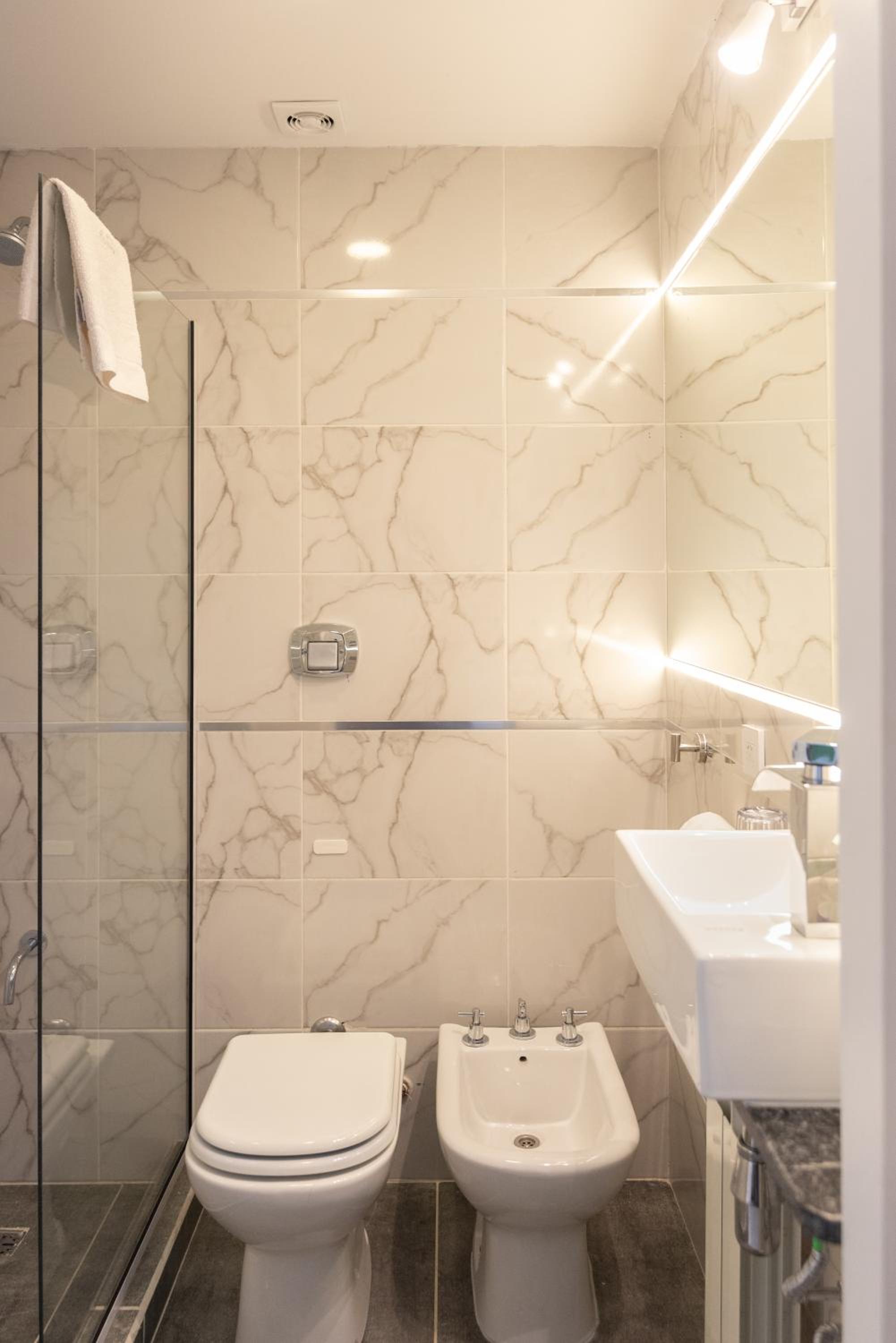 Double or Twin Room photo 3