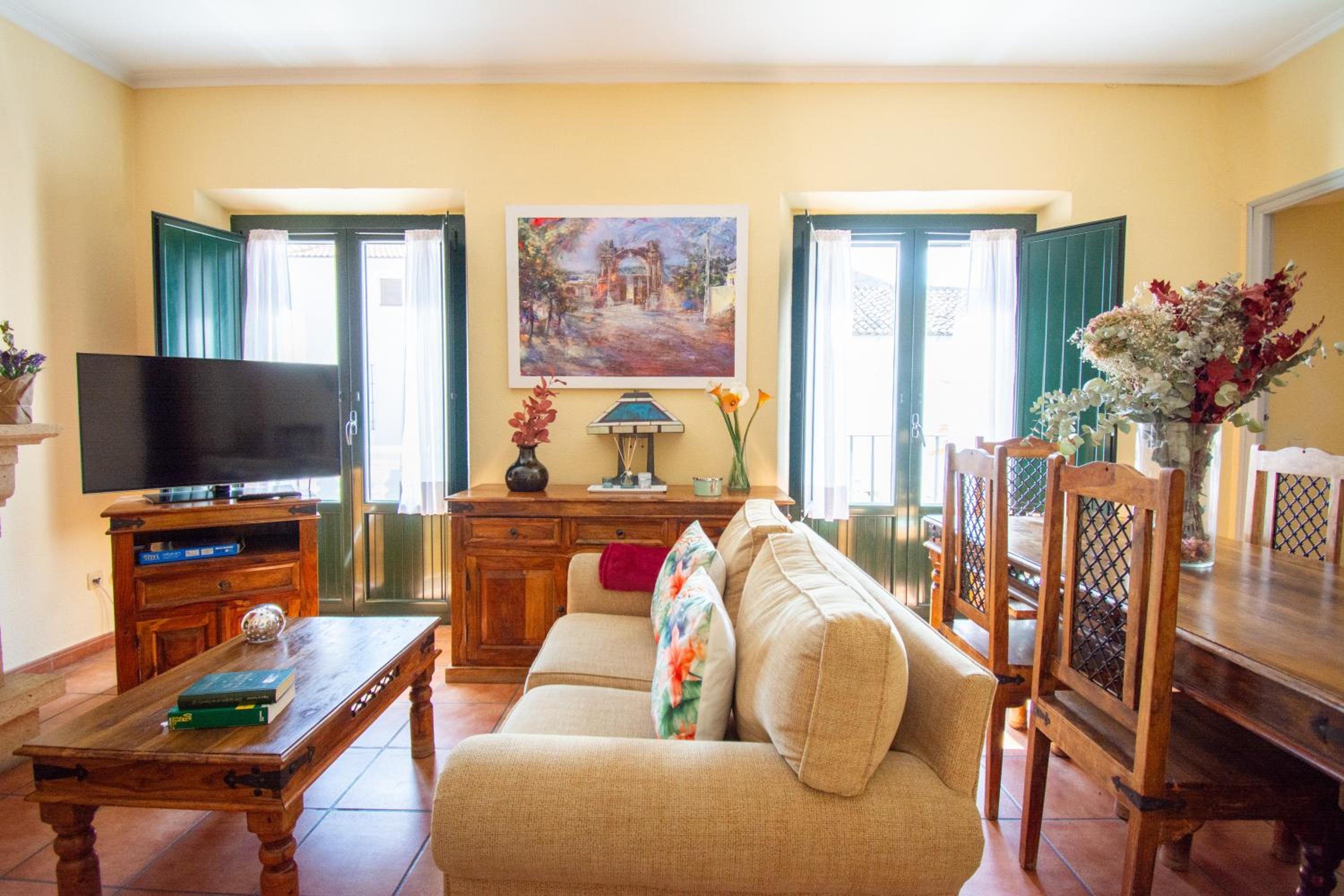 Three-Bedroom Apartment - Photo 10