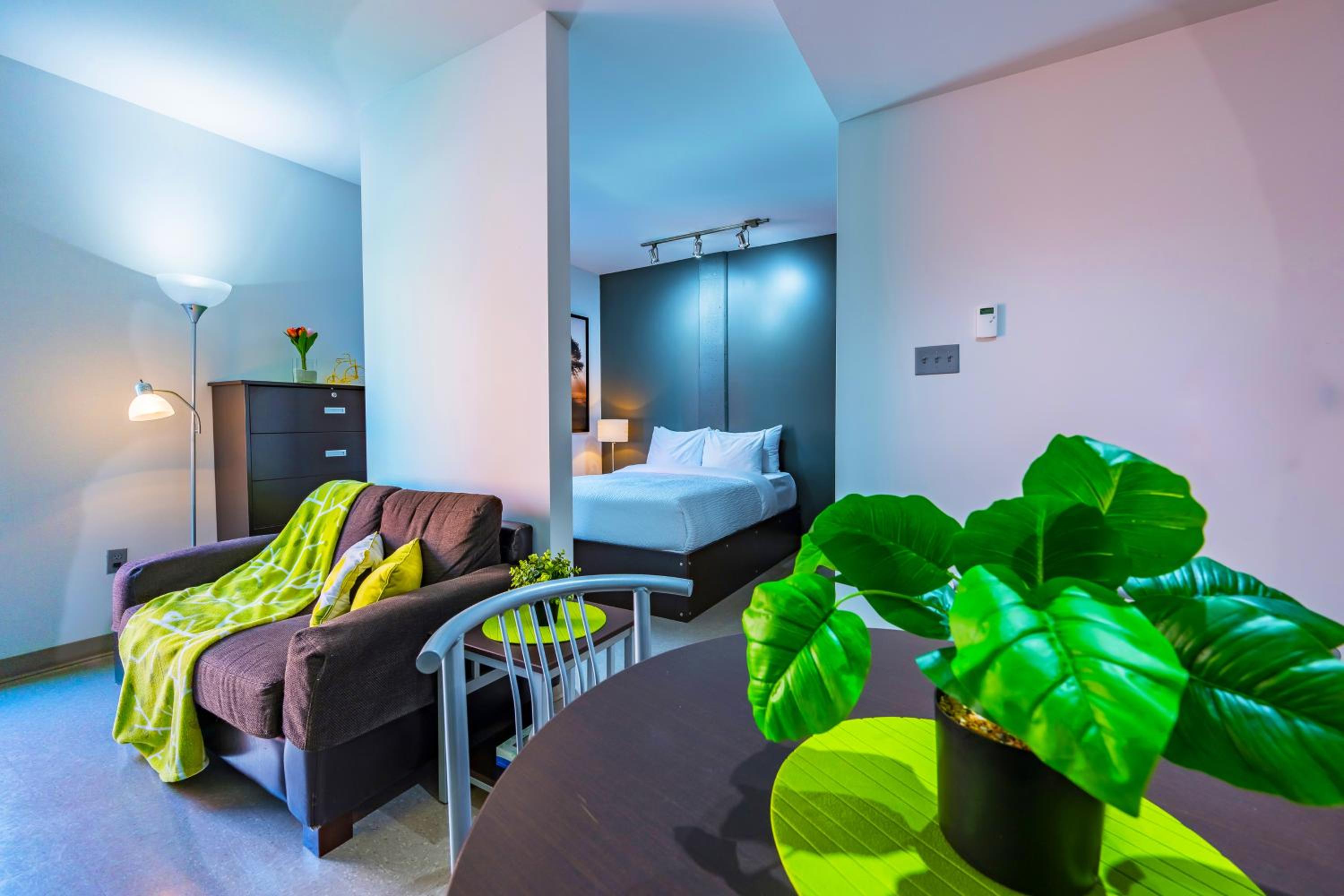 Studio Apartment