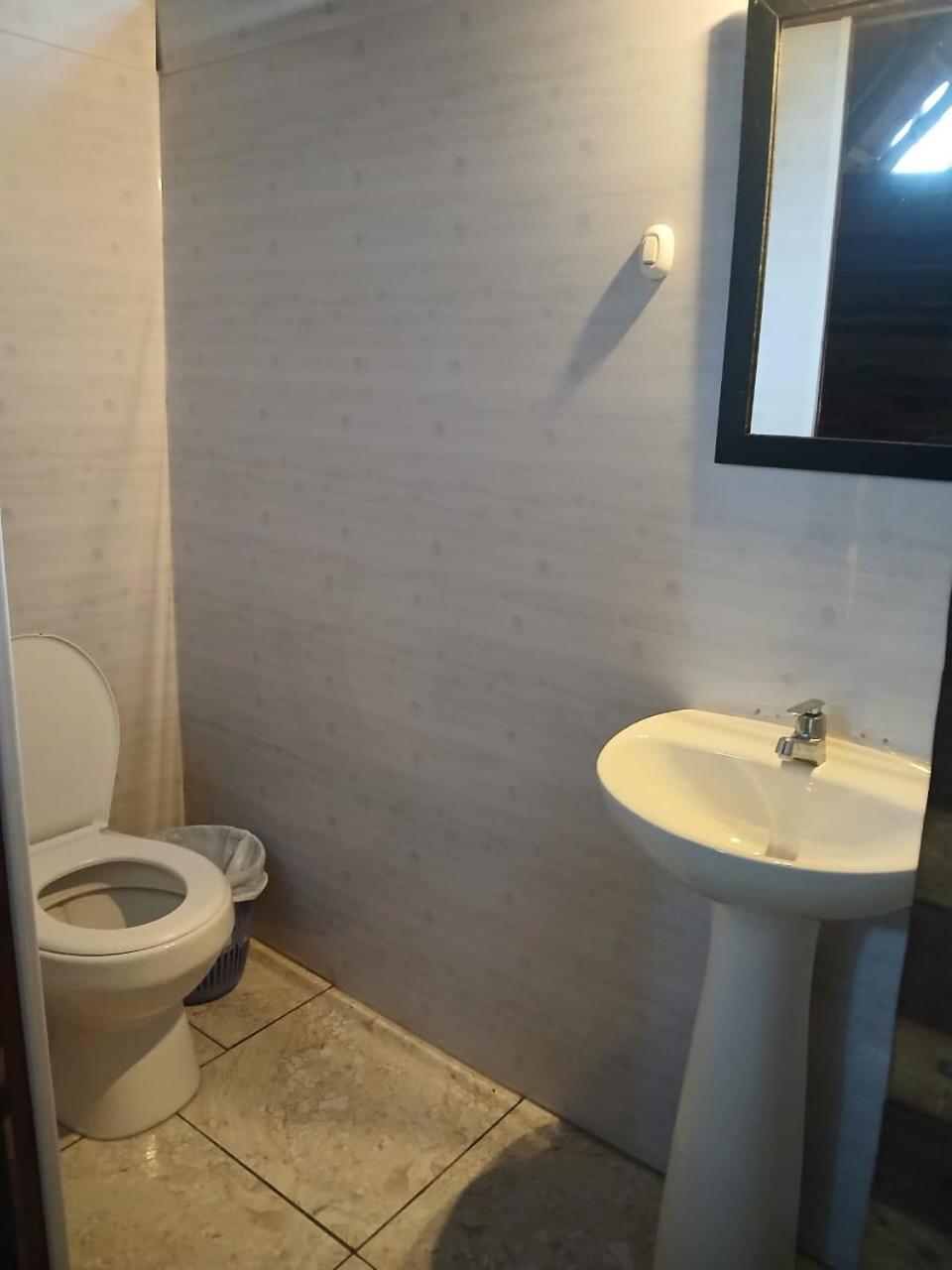 Double Room with Private Bathroom photo 2