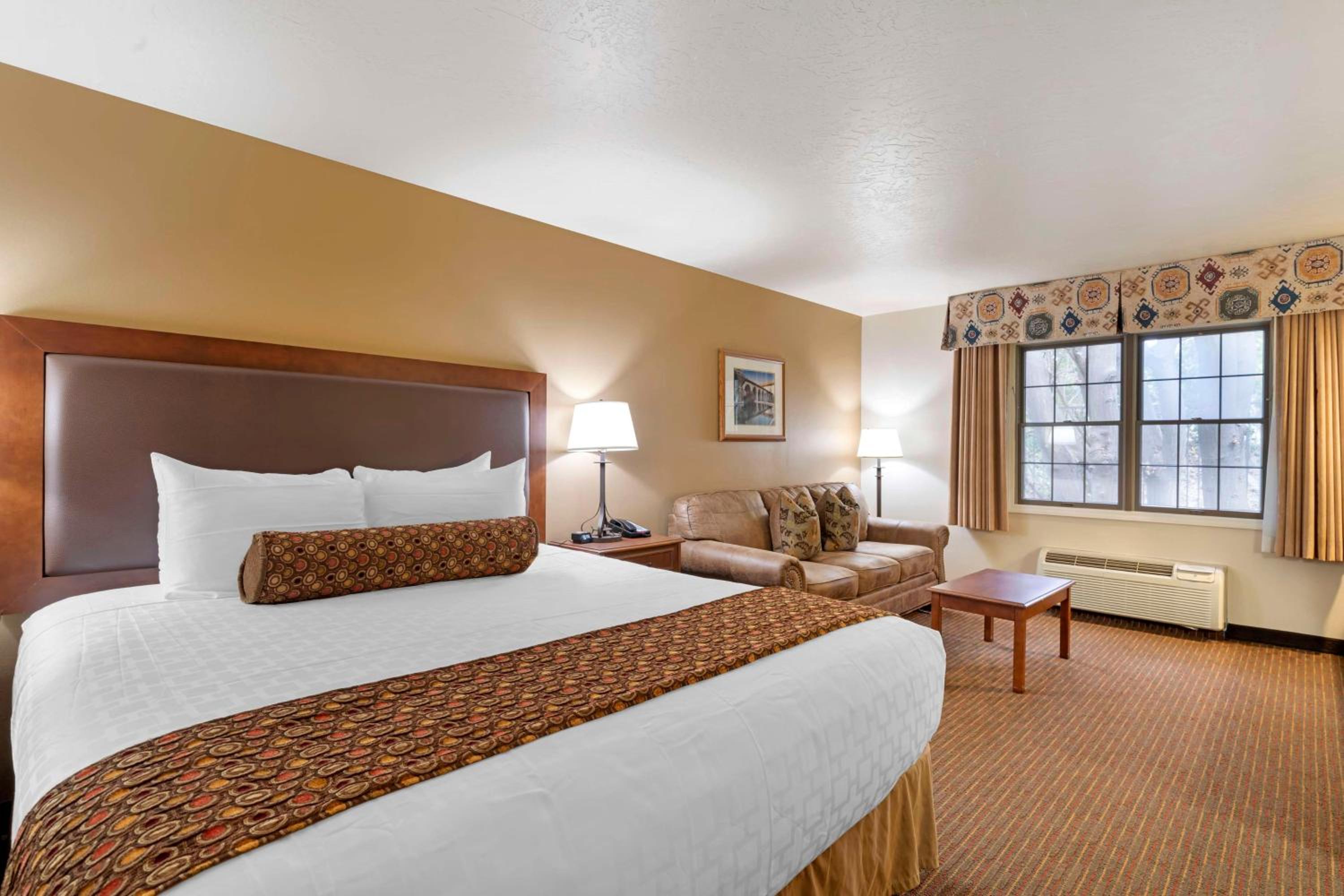 Oversize King Room - Non-Smoking - Photo 3