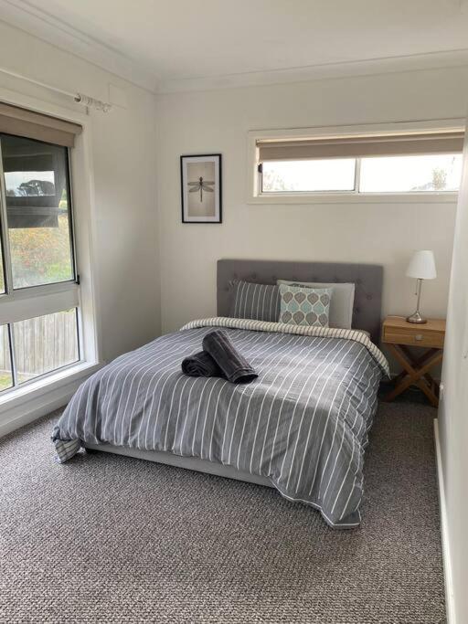 Three-Bedroom House photo 2