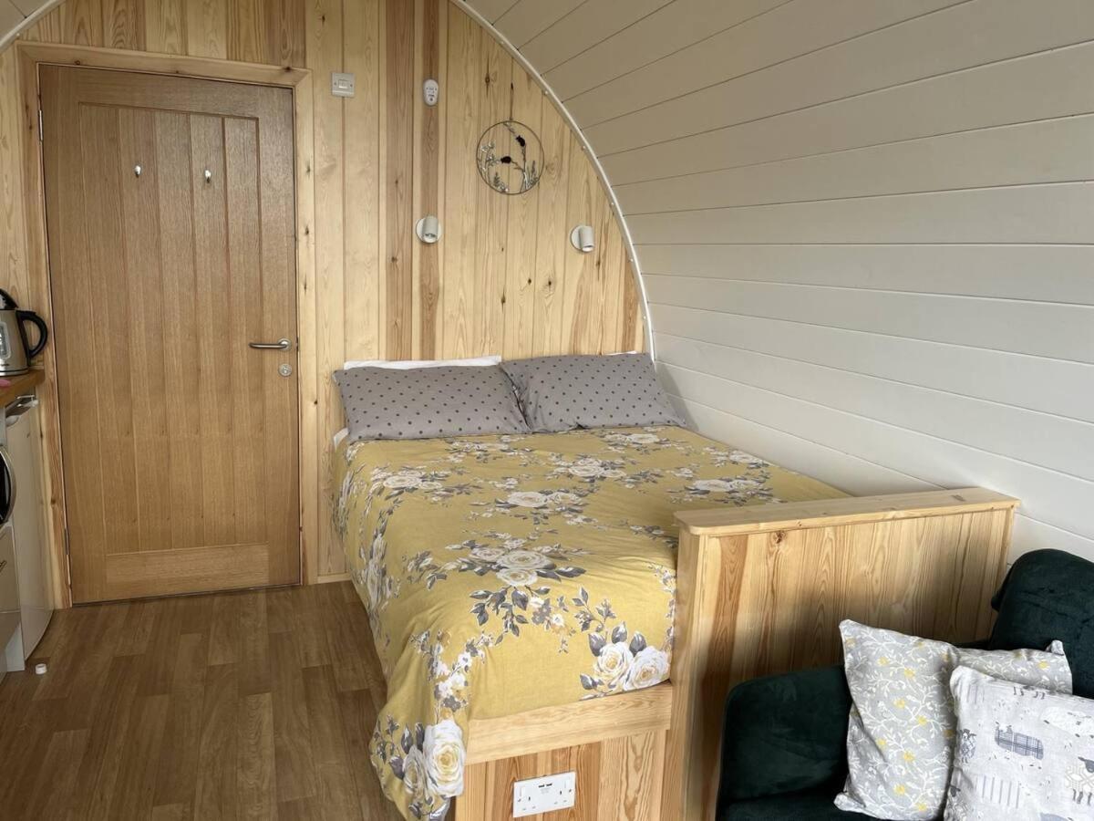 Superior Cabin with Hot Tub photo 2