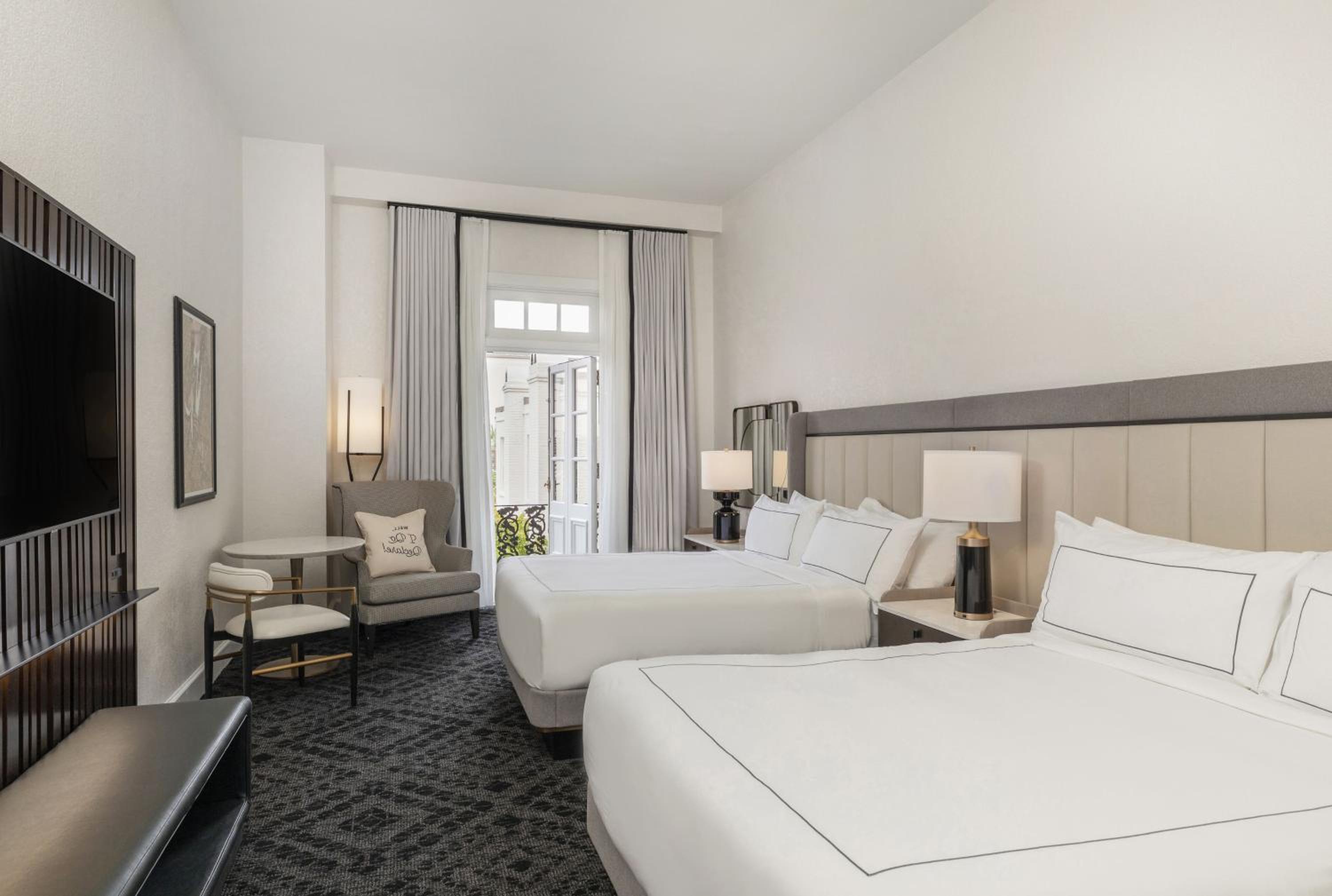 Queen Room with Two Queen Beds and Balcony - Photo 4