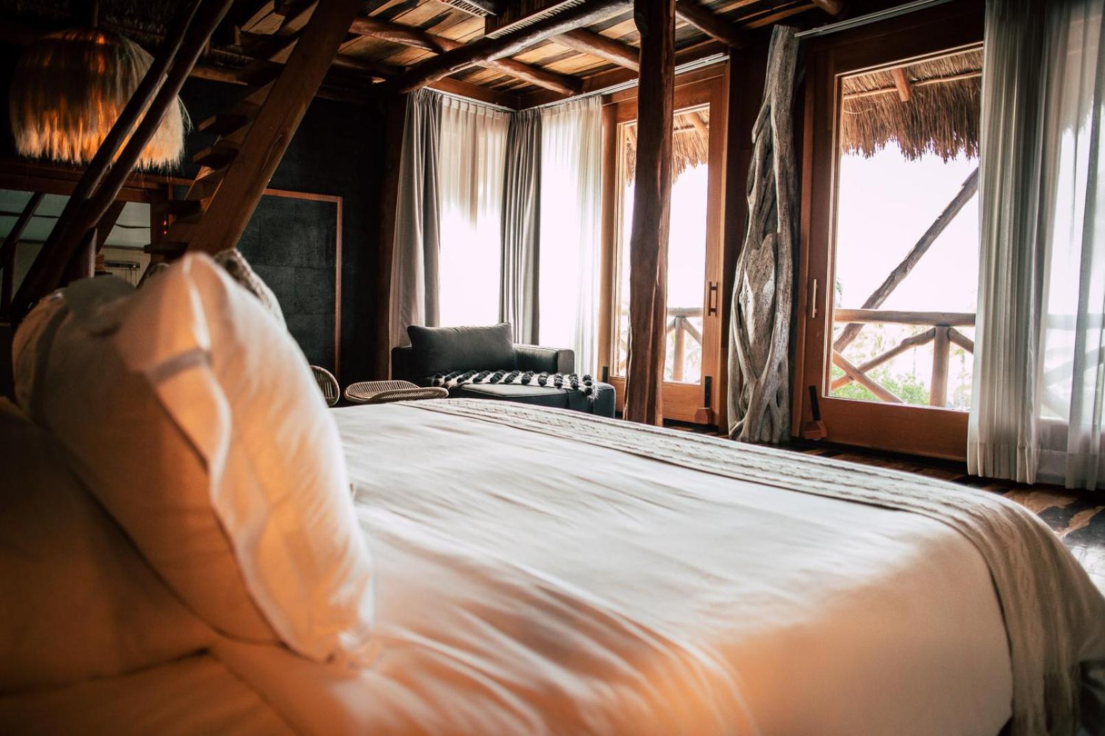 Junior Suite with Sea View - Photo 26