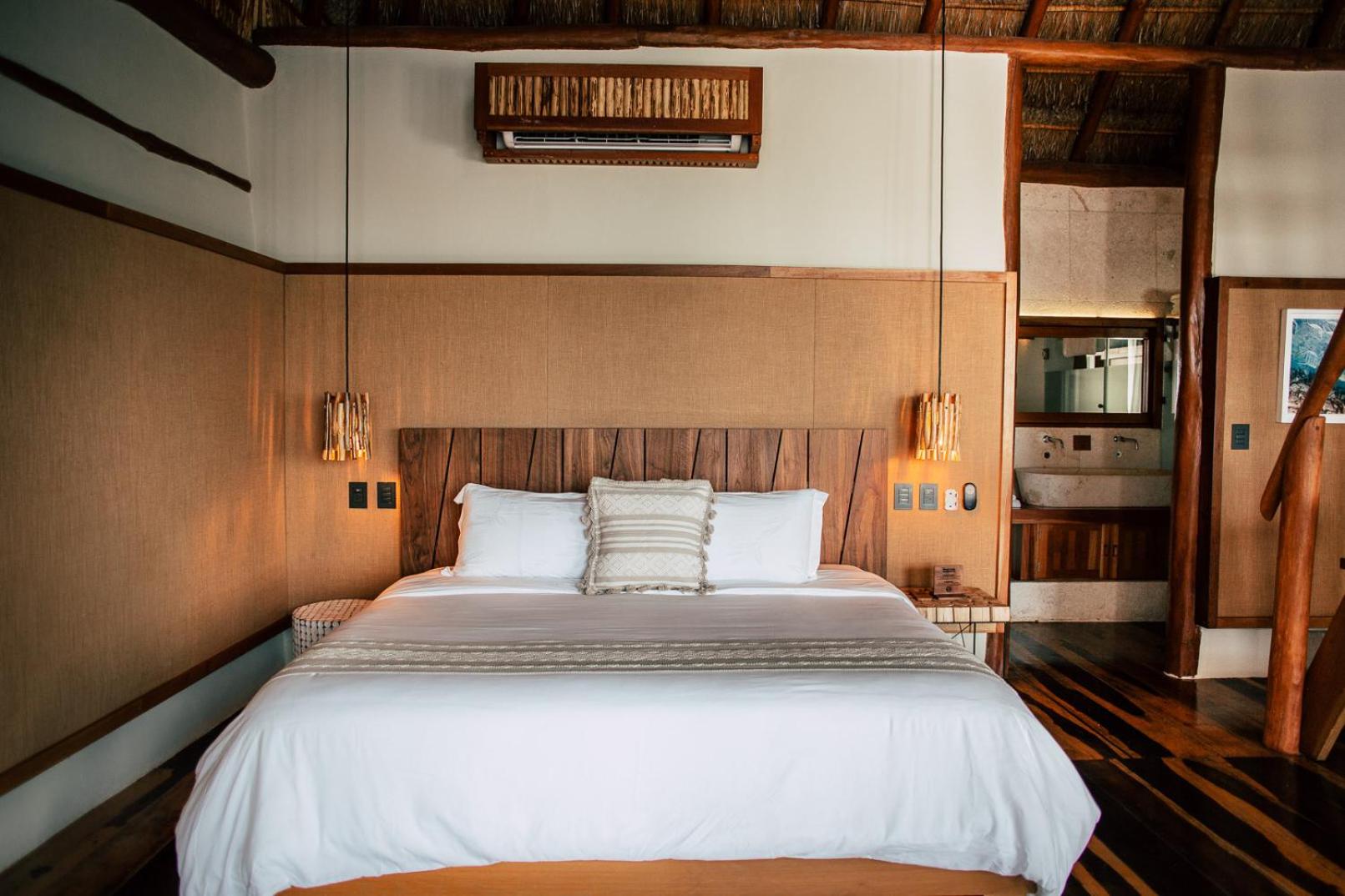 Junior Suite with Sea View - Photo 19