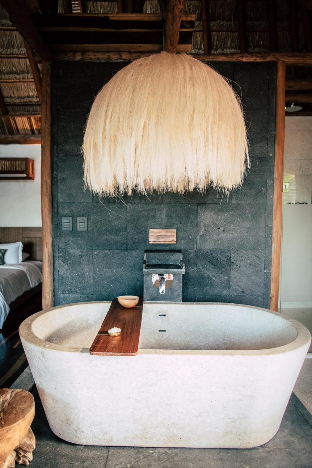 Junior Suite with Sea View - Photo 12