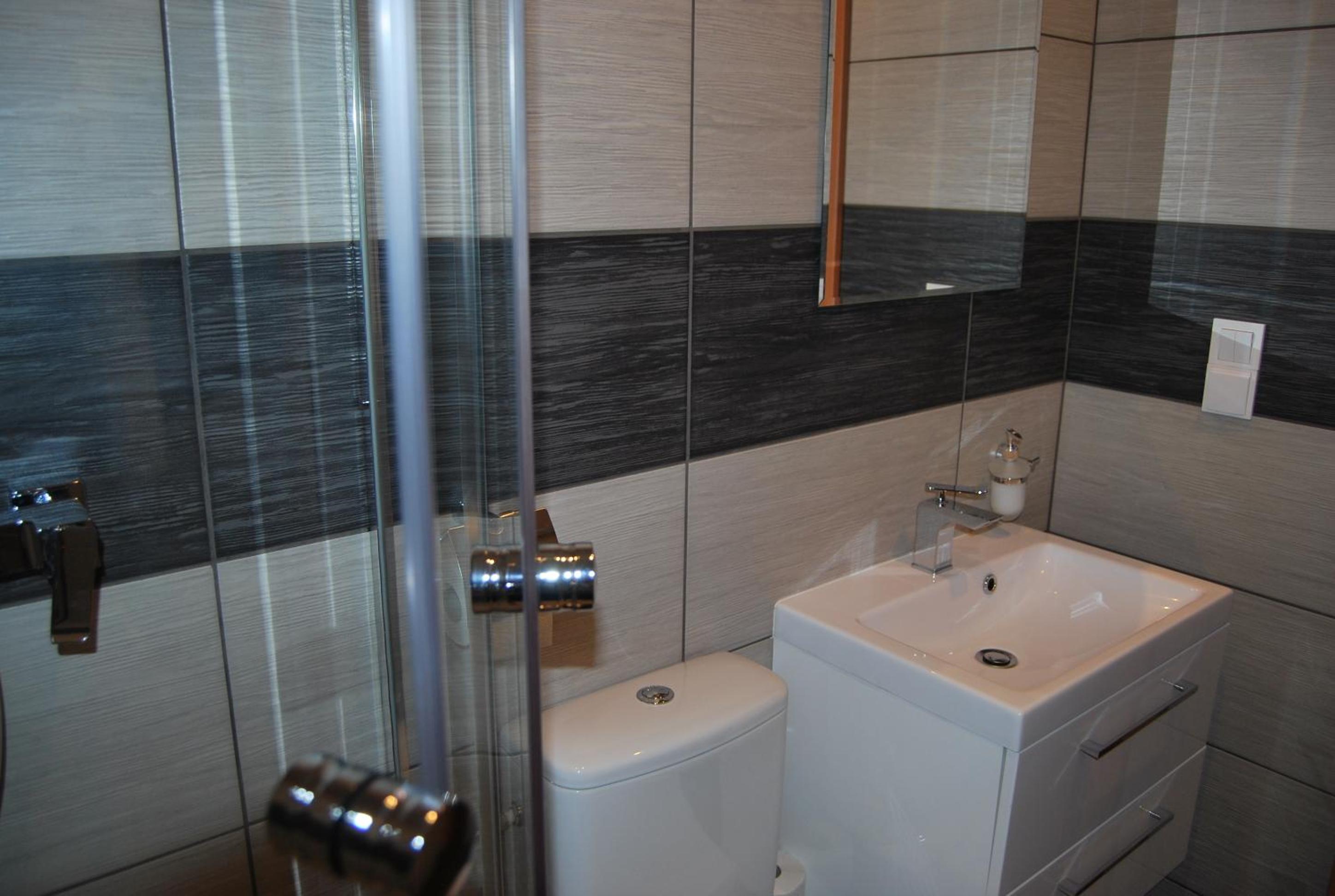 Quadruple Room - Photo 3
