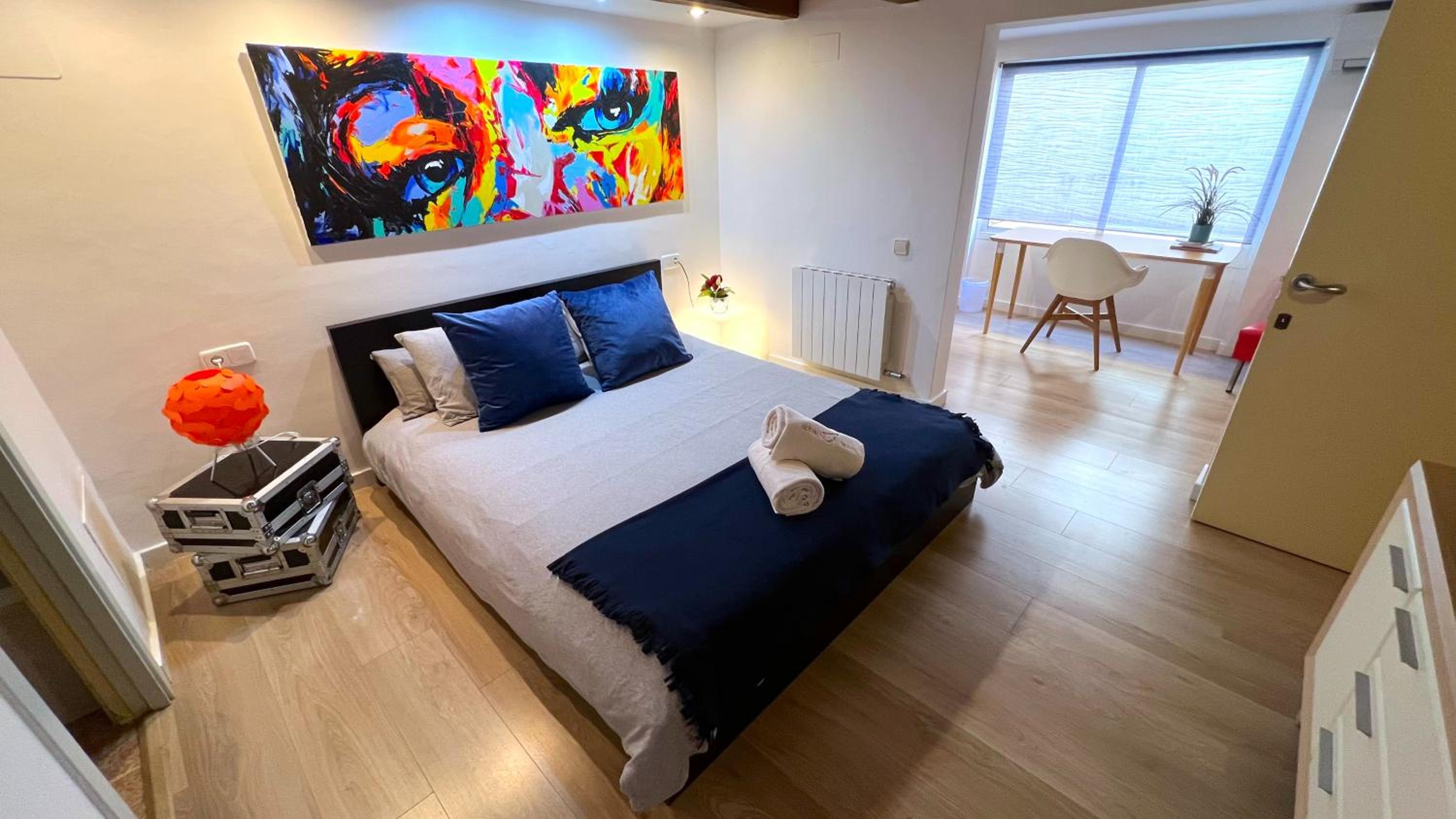 One-Bedroom Apartment photo 2