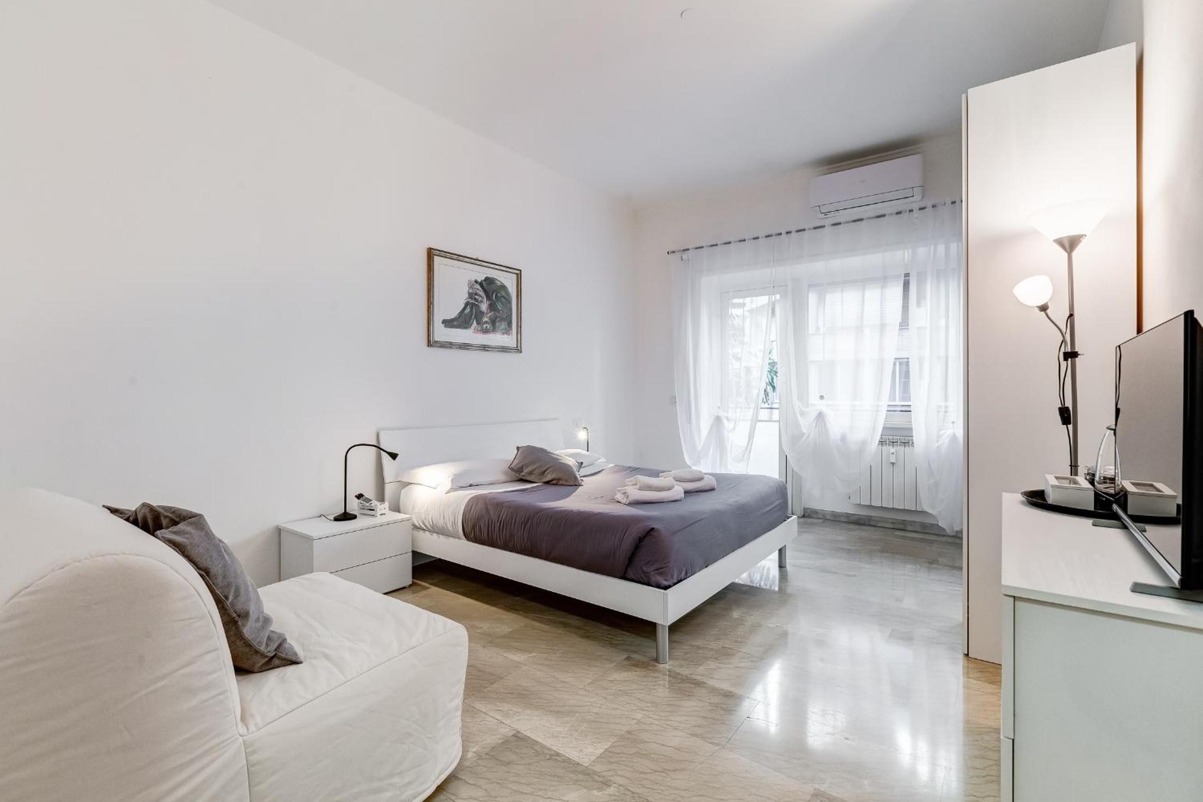 Triple Room with Balcony