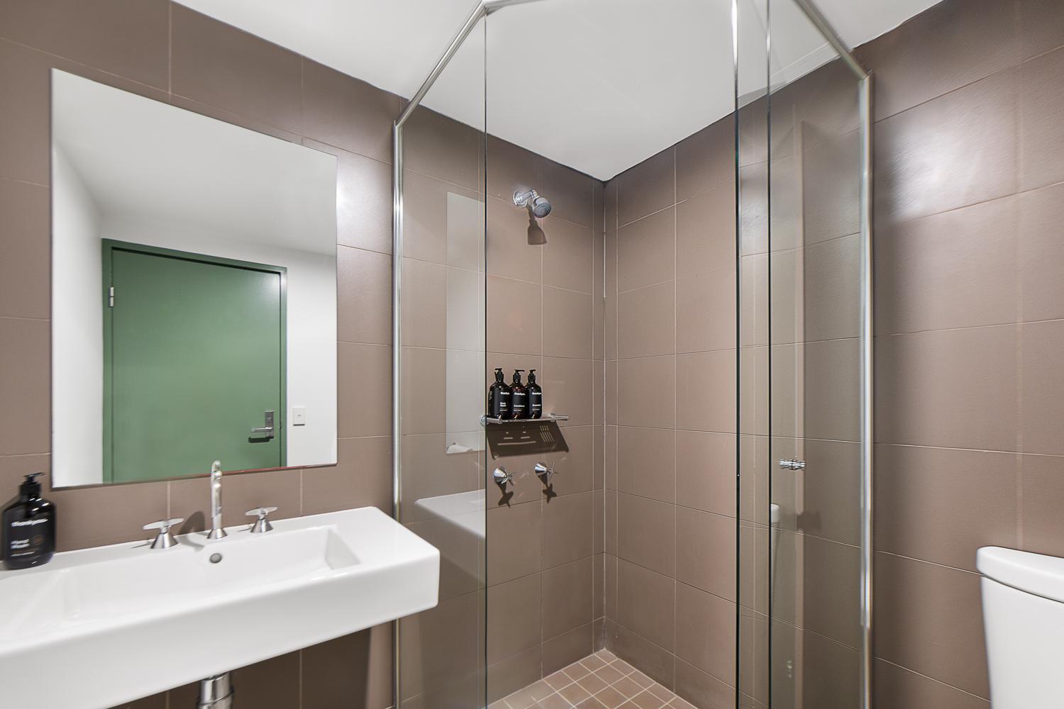 Queen Plus One with Ensuite