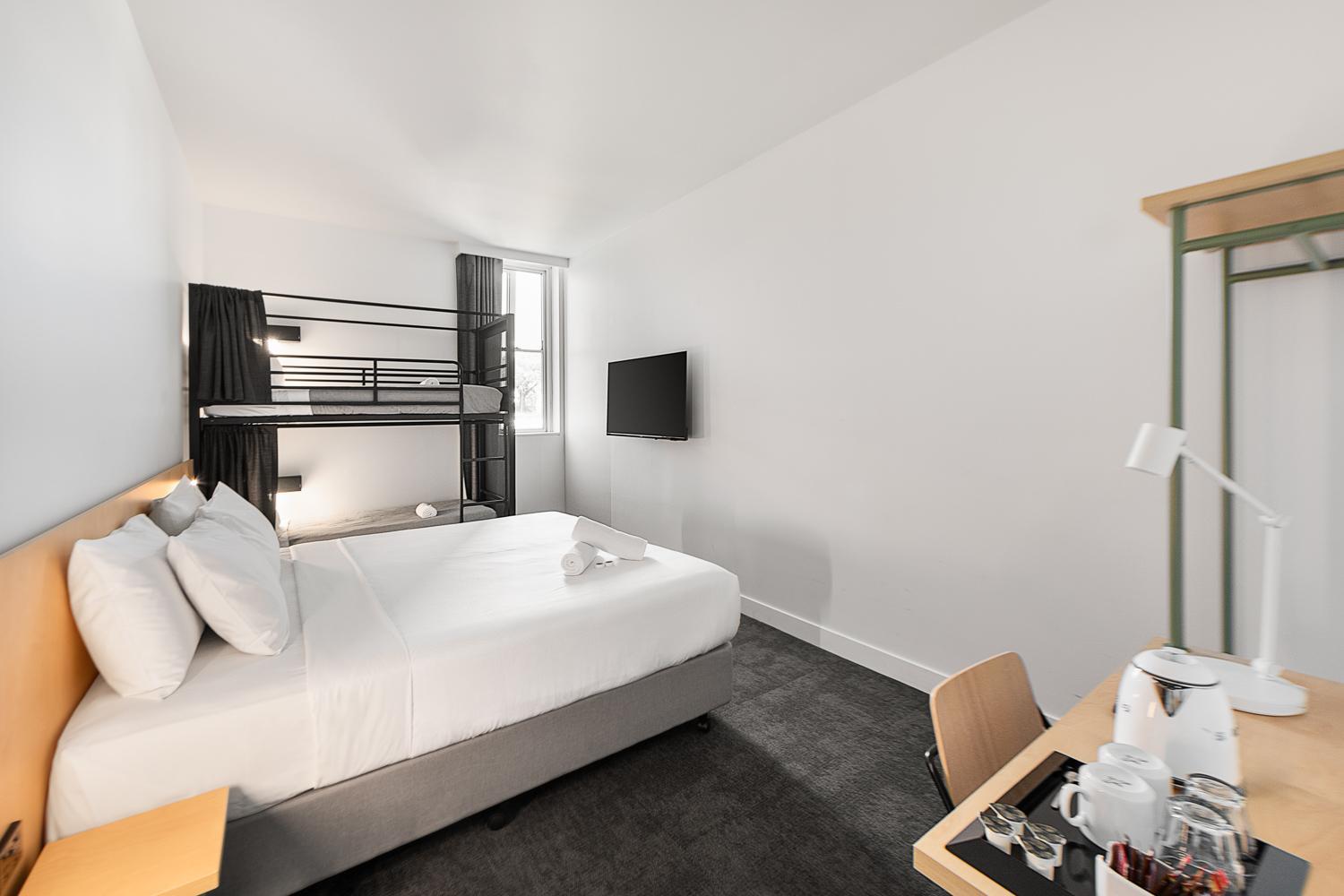 King Plus 2 with Ensuite